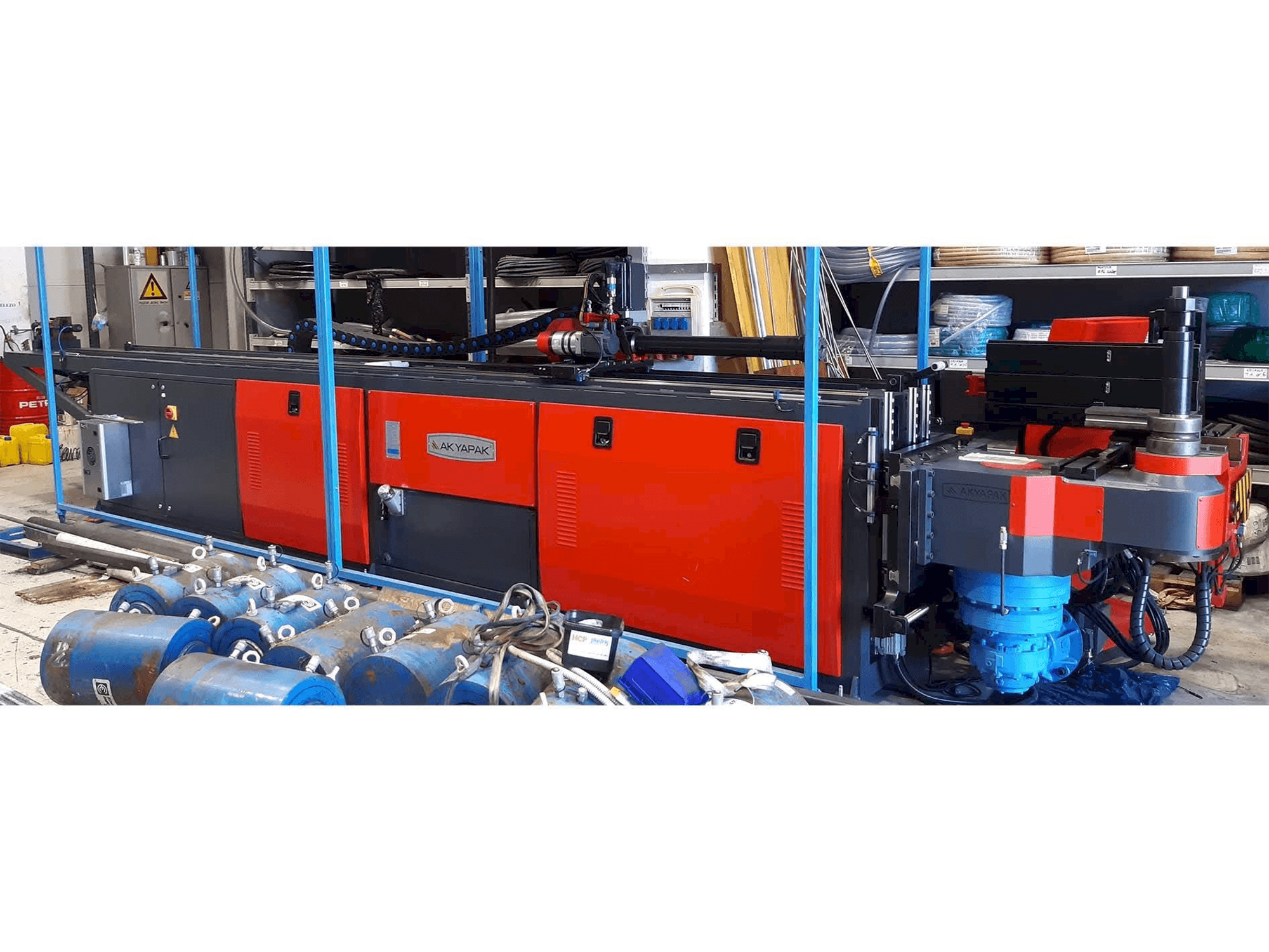 Вид станка Akyapak ABM 76 CNC3 спереди