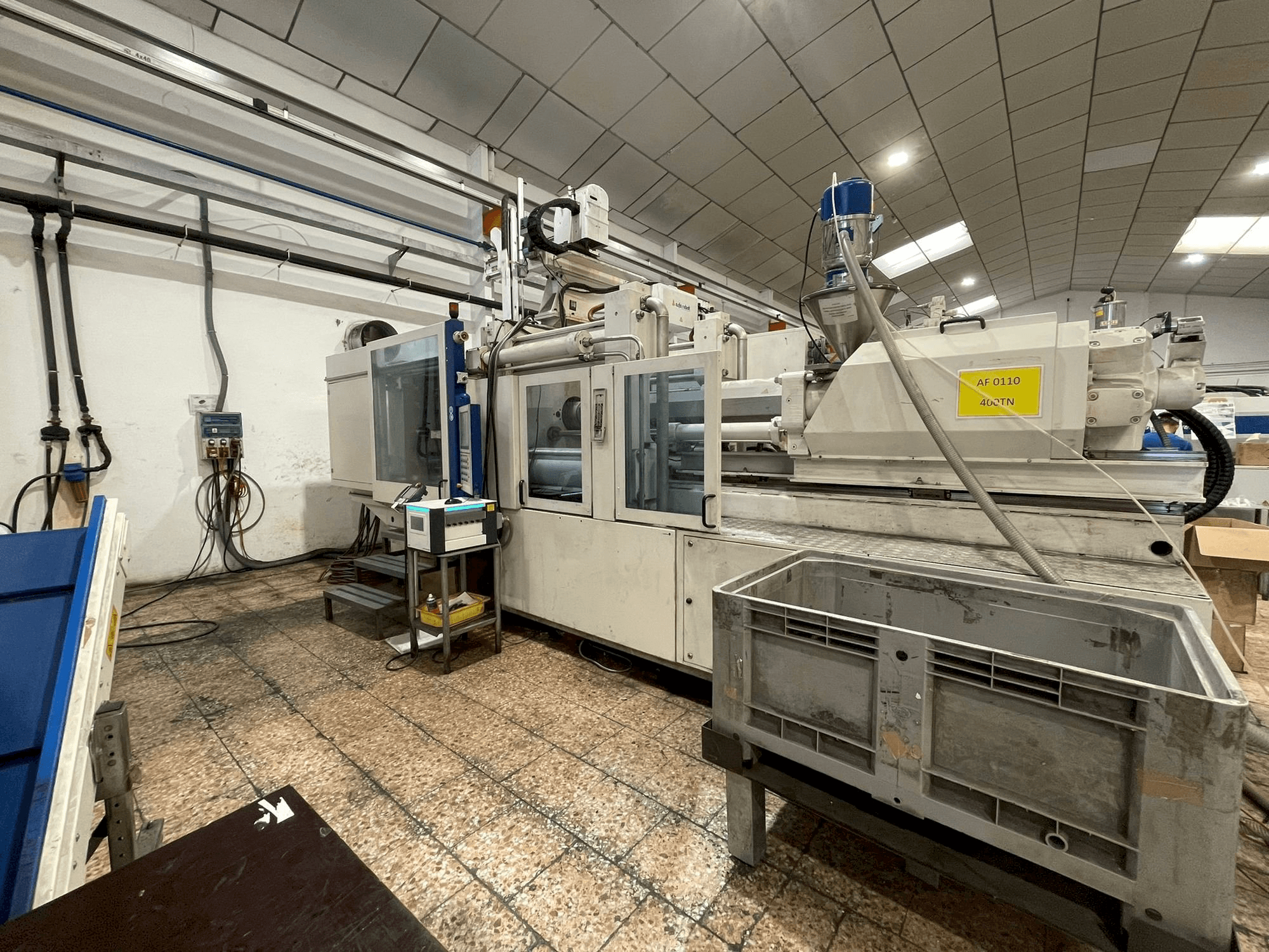 Вид станка с Battenfeld HM 400/5100 правой строны