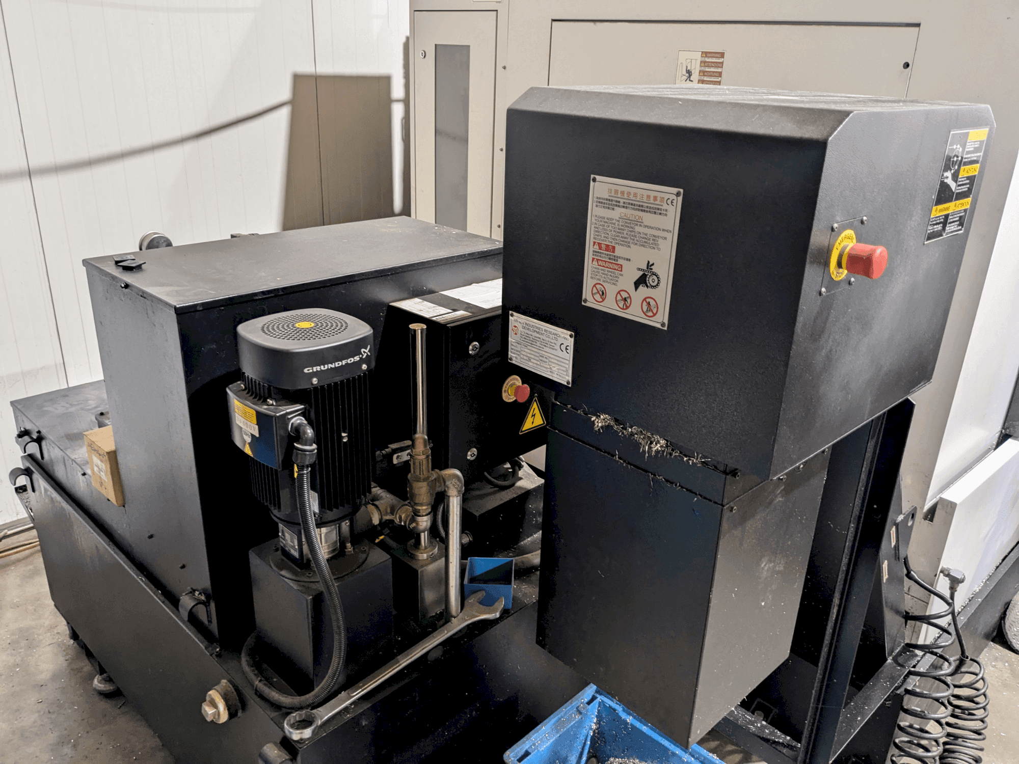 Вид станка POSmill CE 1000 спереди