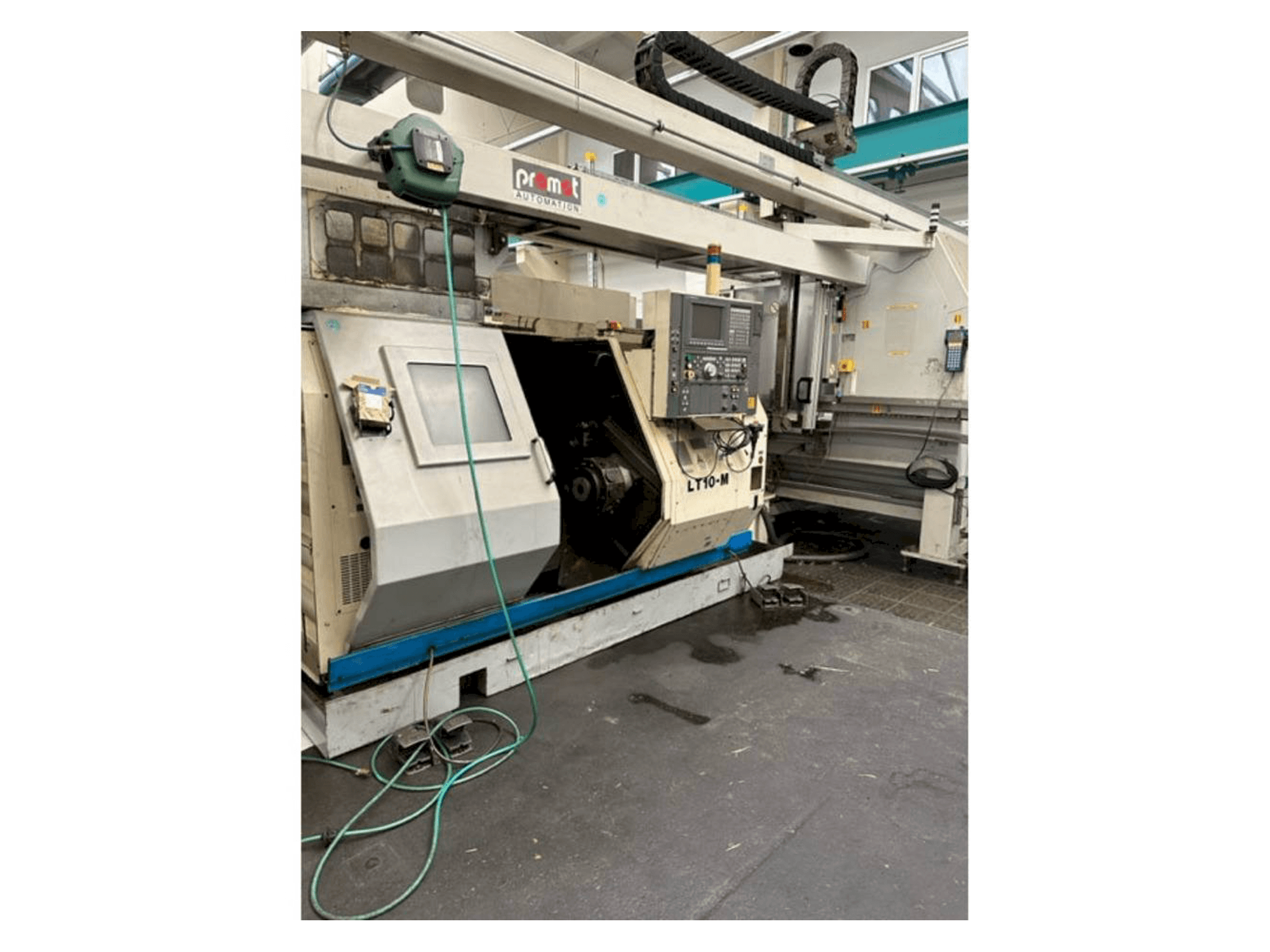 Вид станка Okuma LT10 спереди