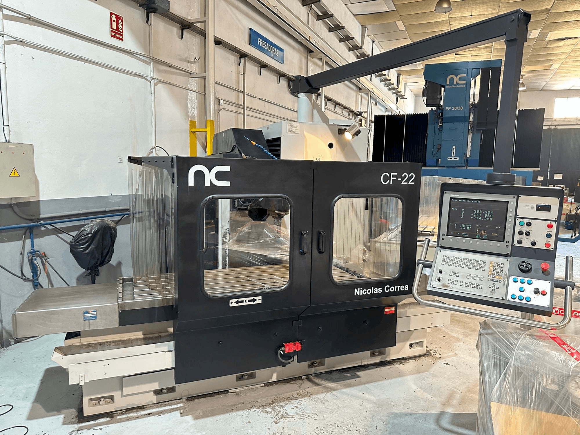 Вид станка Nicolas Correa CF22/20 спереди