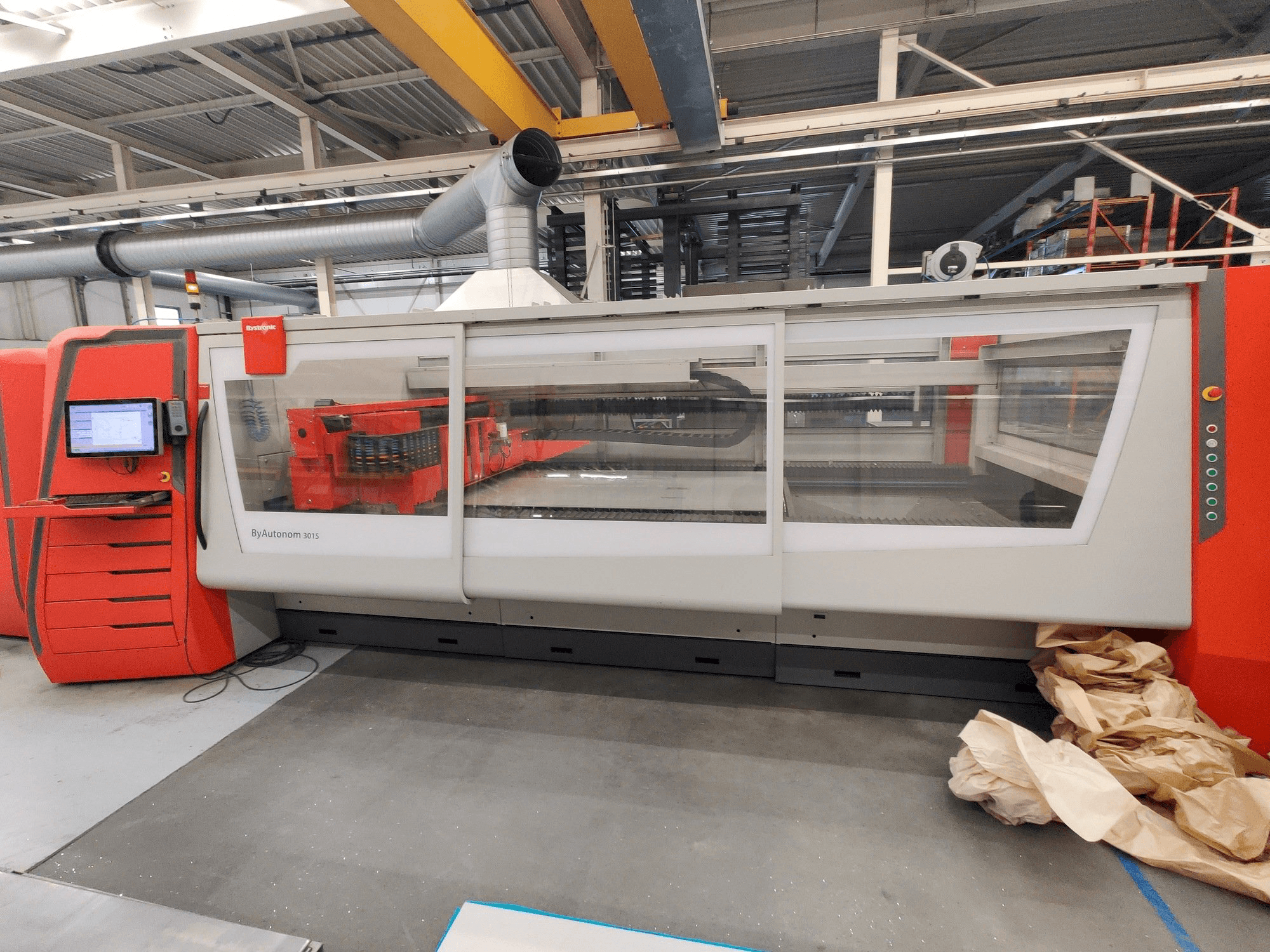 Вид станка Bystronic Autonom 3015 6kW CO2 спереди