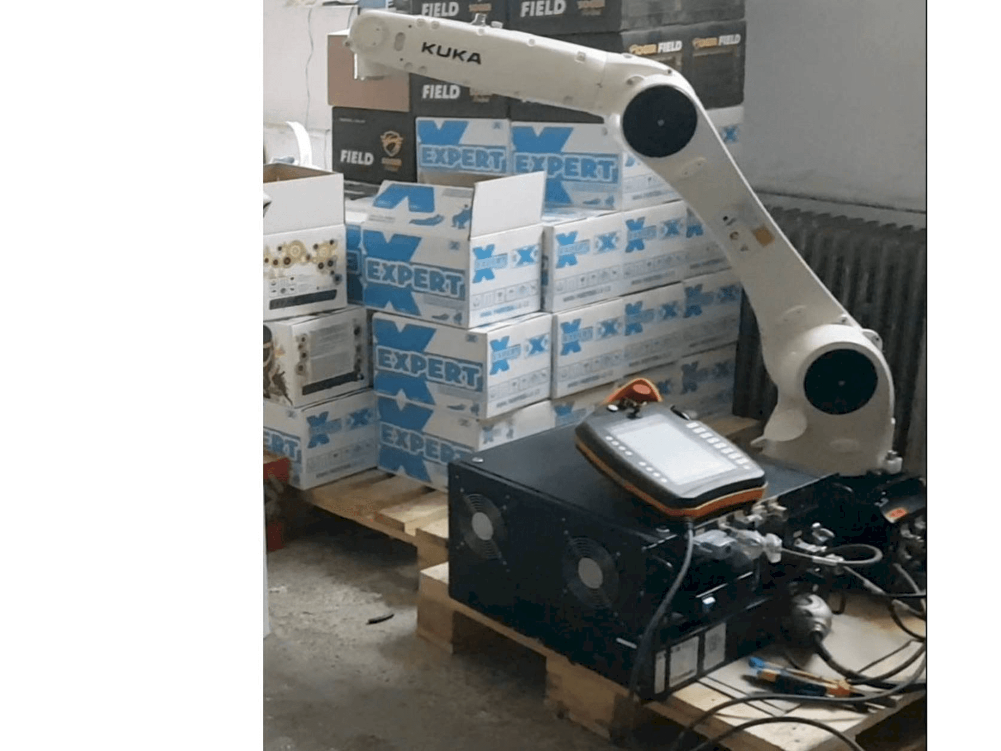 Вид станка KUKA KR10 R1100 fivve спереди