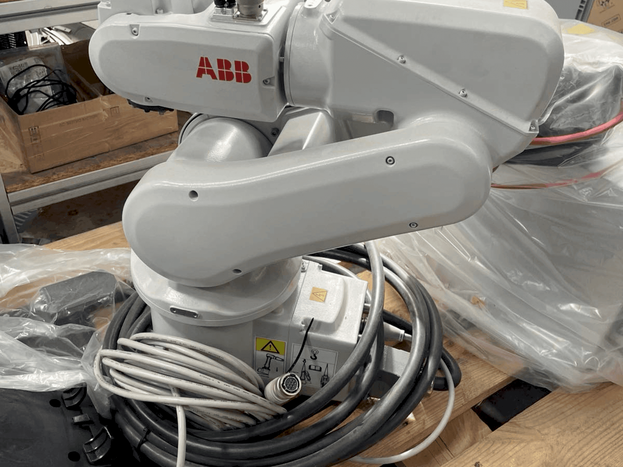 Вид станка ABB IRB120-3/0.6 спереди