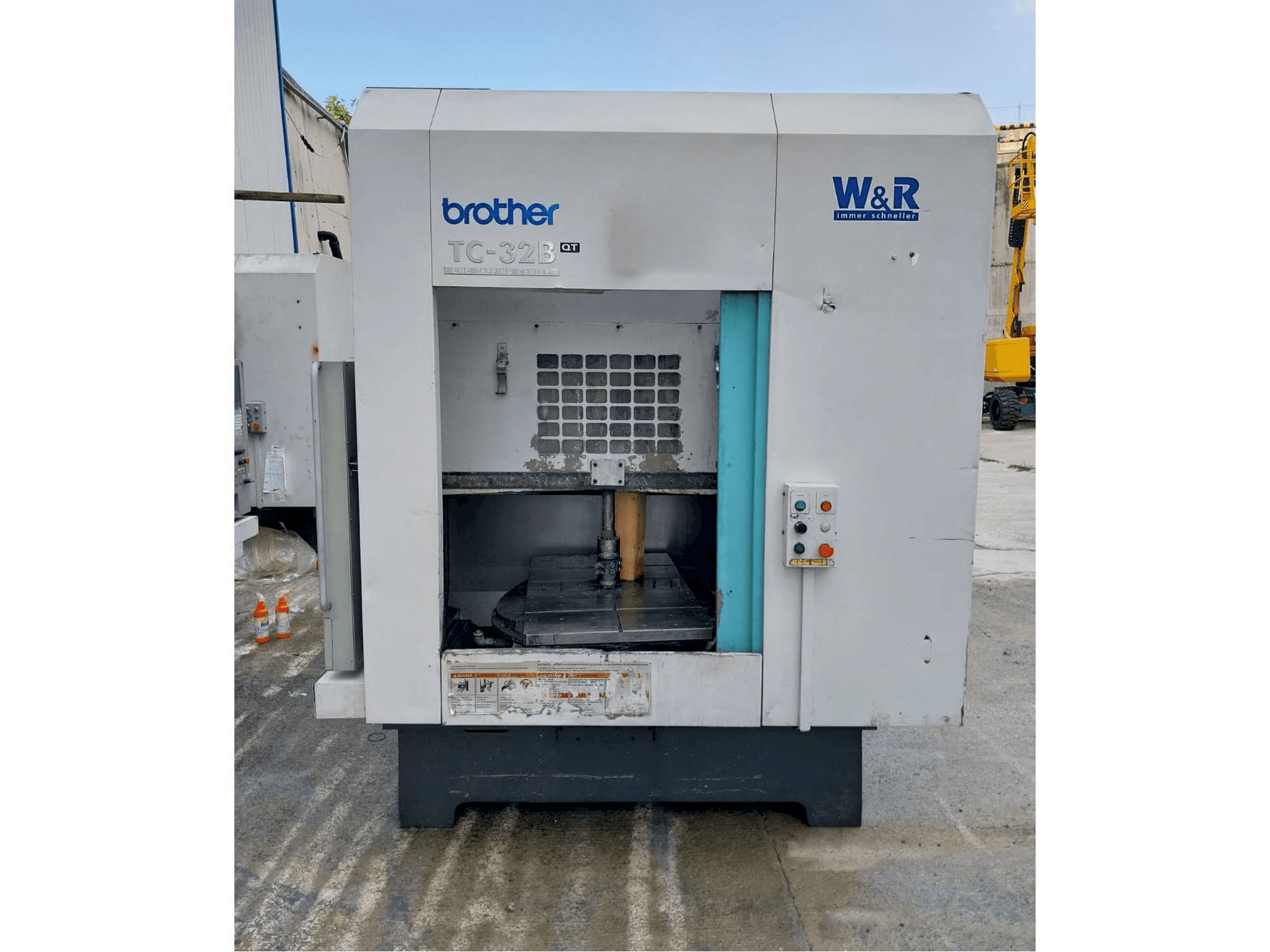 Вид станка Brother TC 32 B-QT спереди