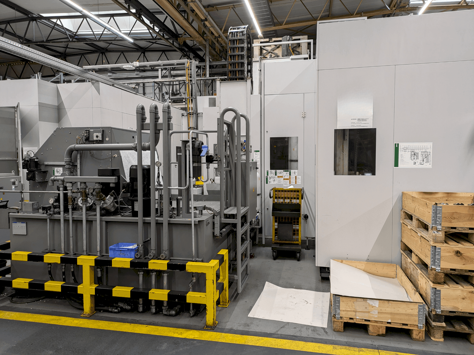 Вид станка Heckert HEC 1000 H/V спереди