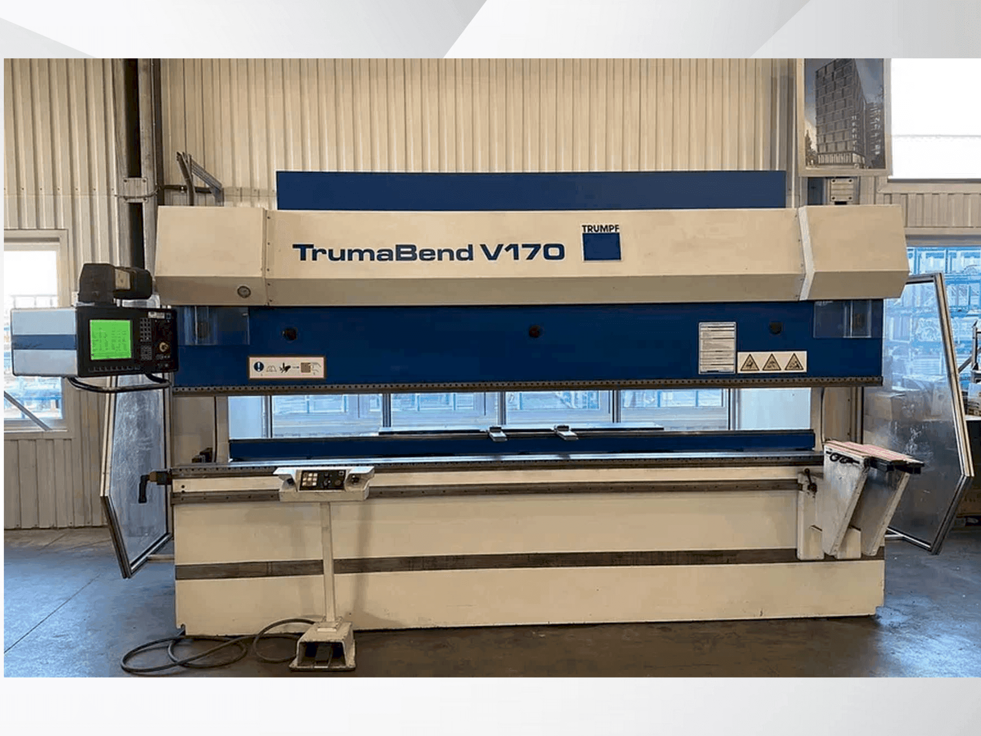 Вид станка TRUMPF Trumabend V170 спереди