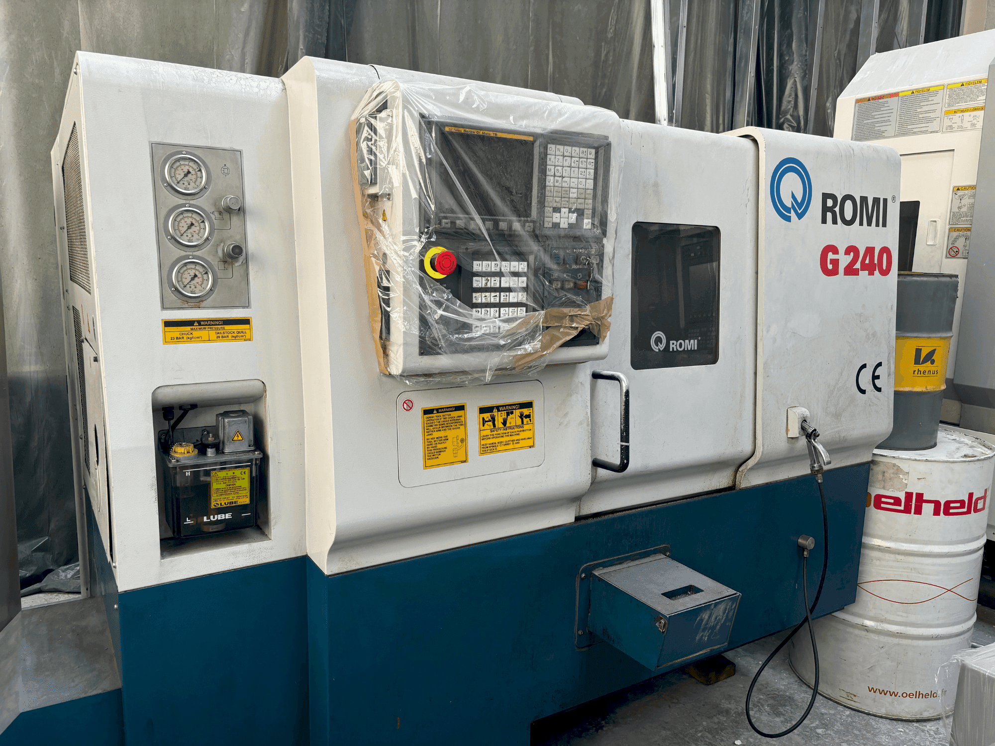 Вид станка Romi G240 спереди