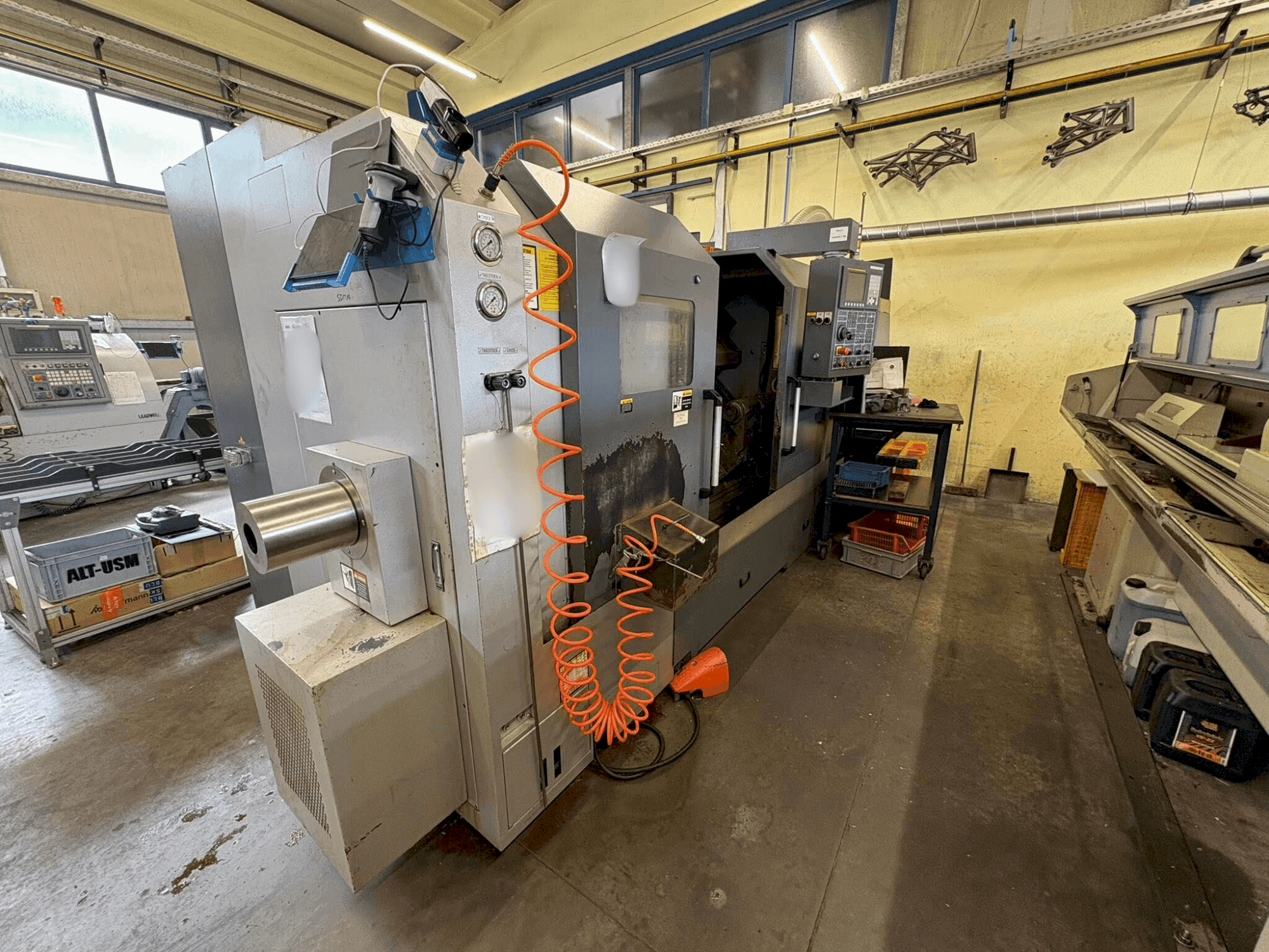 Вид станка Leadwell T7-M спереди