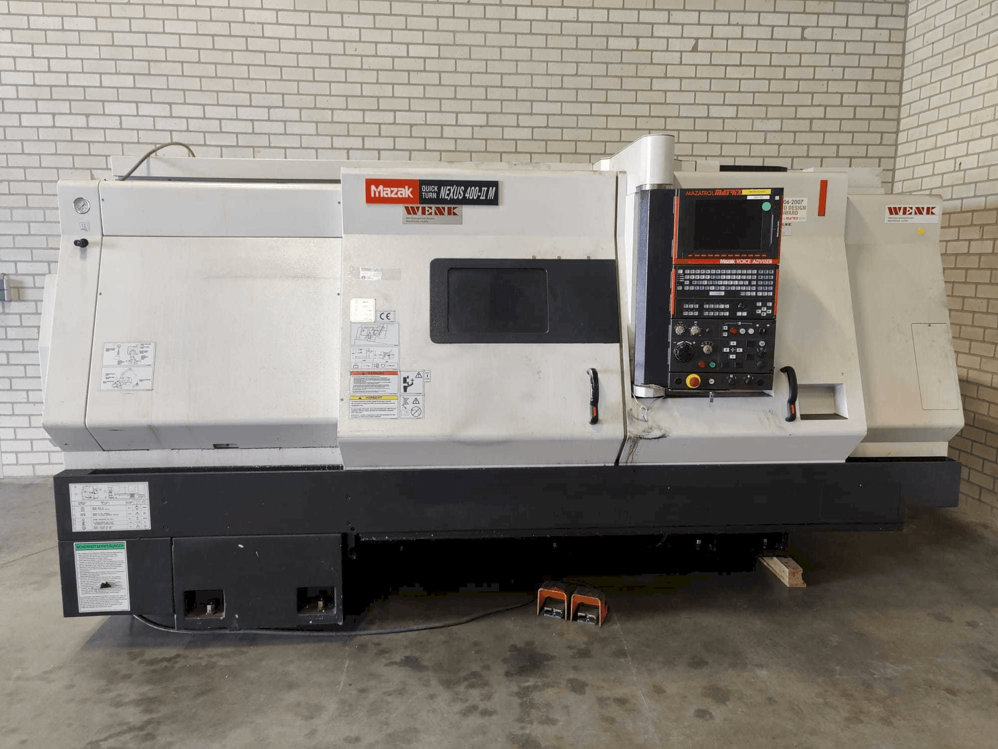 Вид станка Mazak Quick Turn Nexus 400-II M спереди