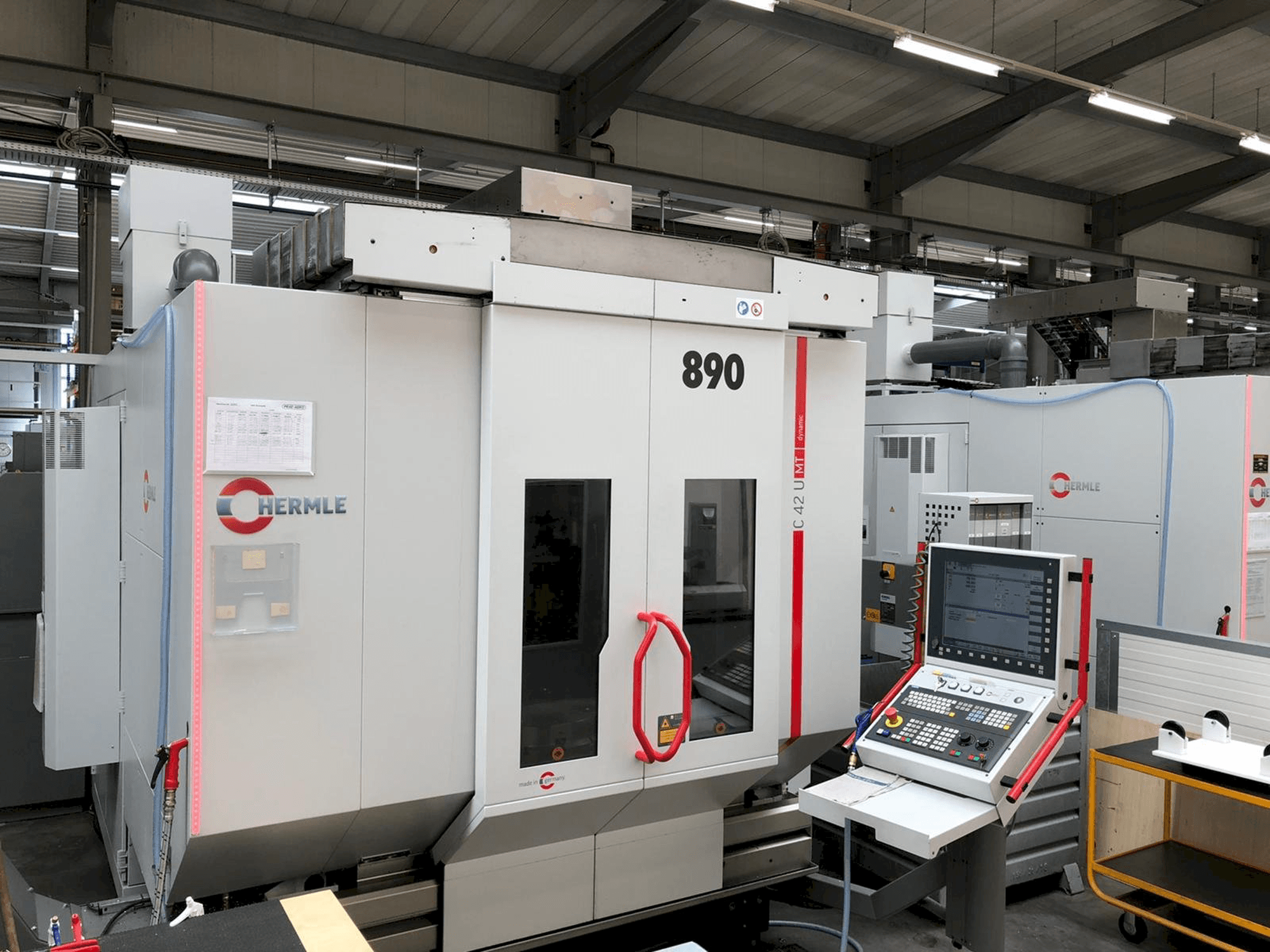 Front view of HERMLE C42U MT machine