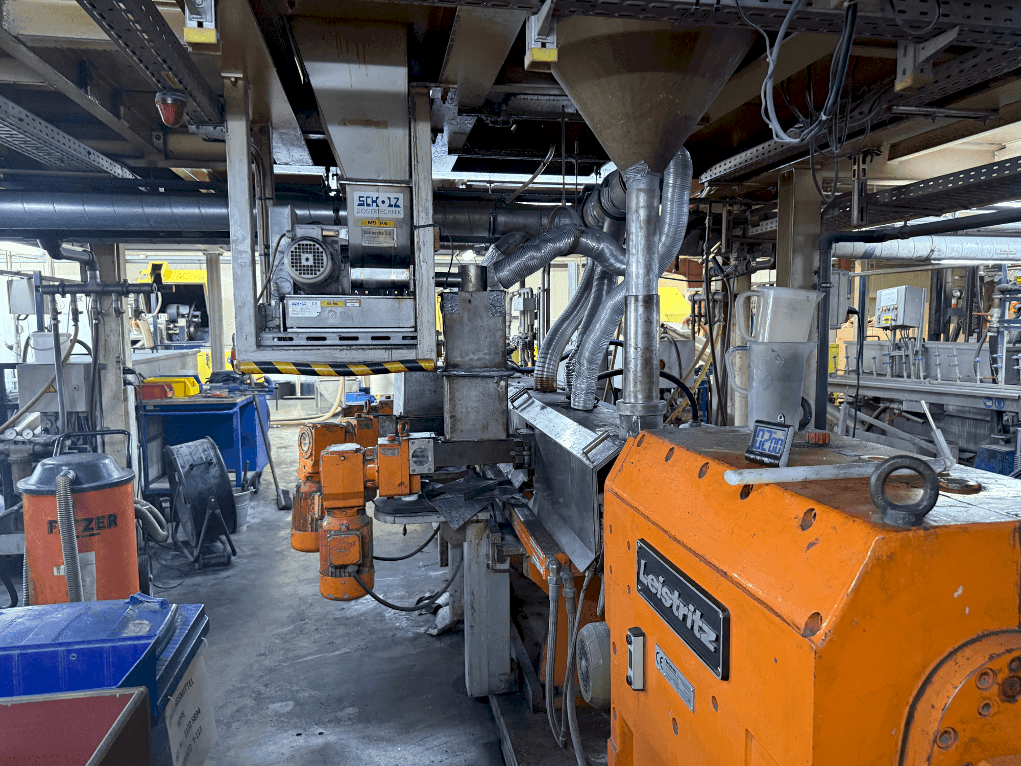 Вид станка Leistriz ZSE 60MAXX-44D спереди