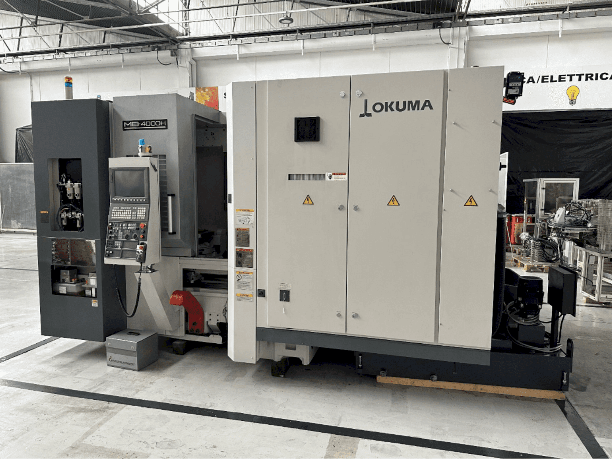 Вид станка Okuma MB 4000 H спереди