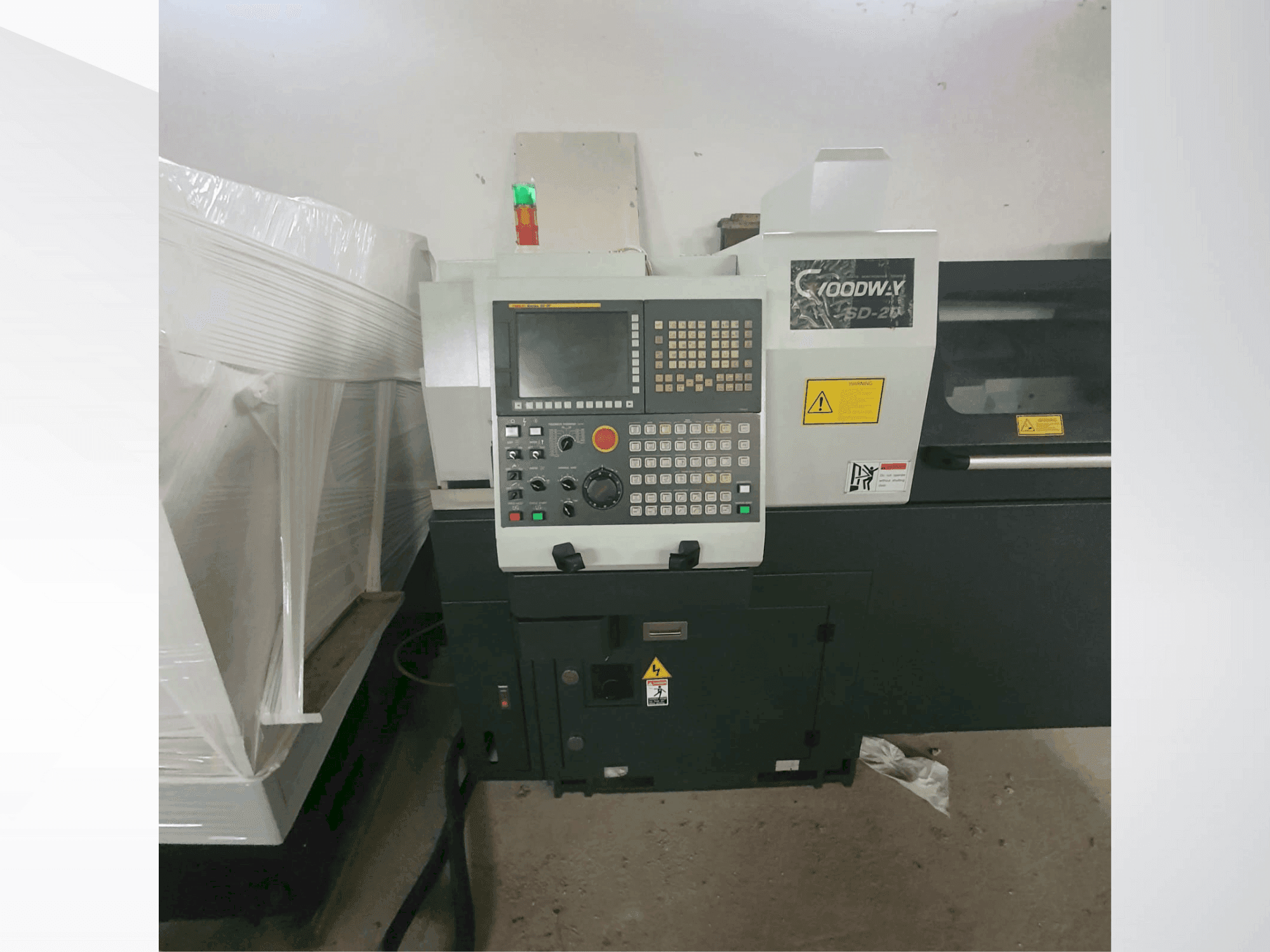 Вид станка Goodway SD 20 спереди