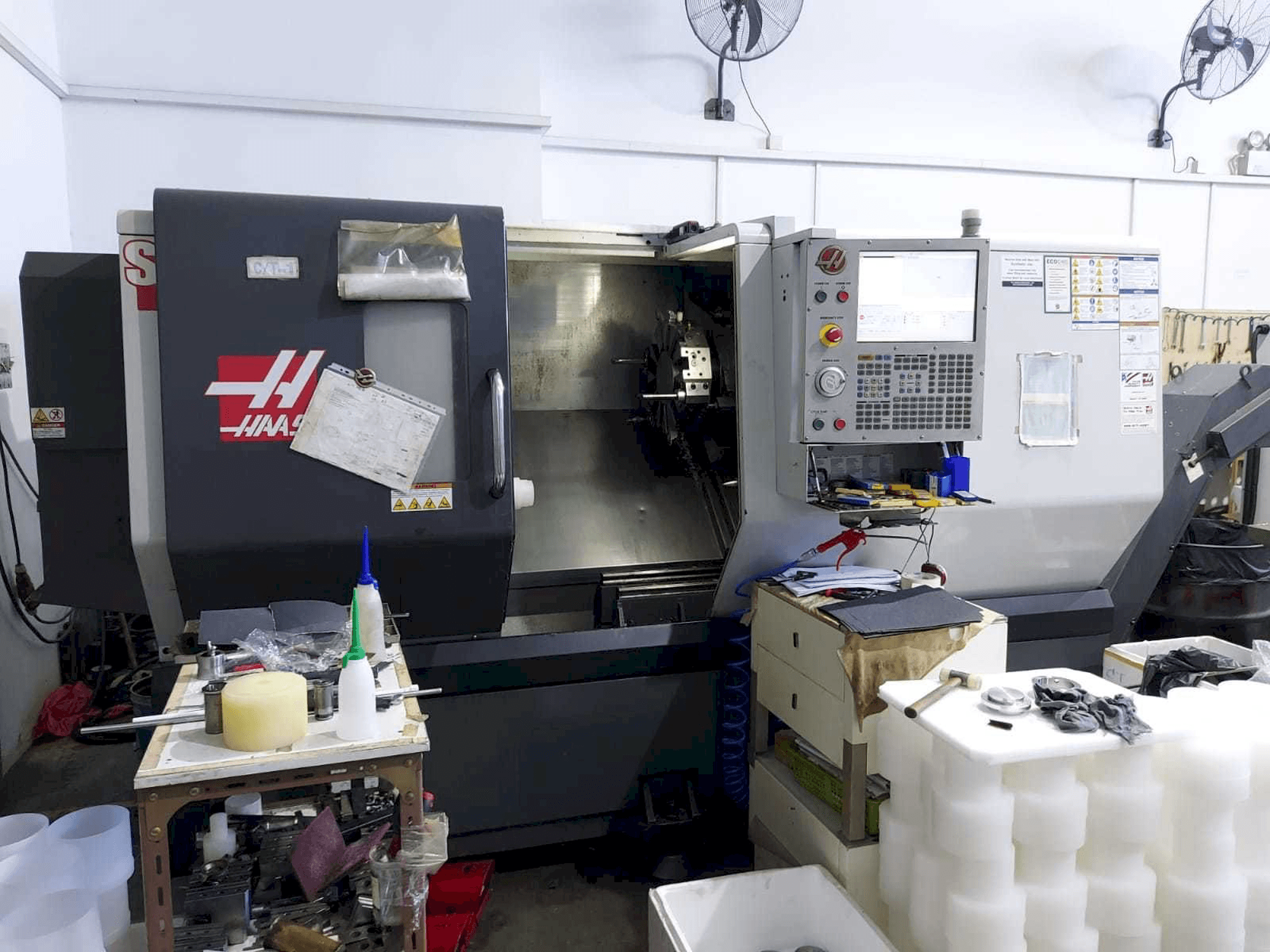 Вид станка HAAS ST-30 спереди