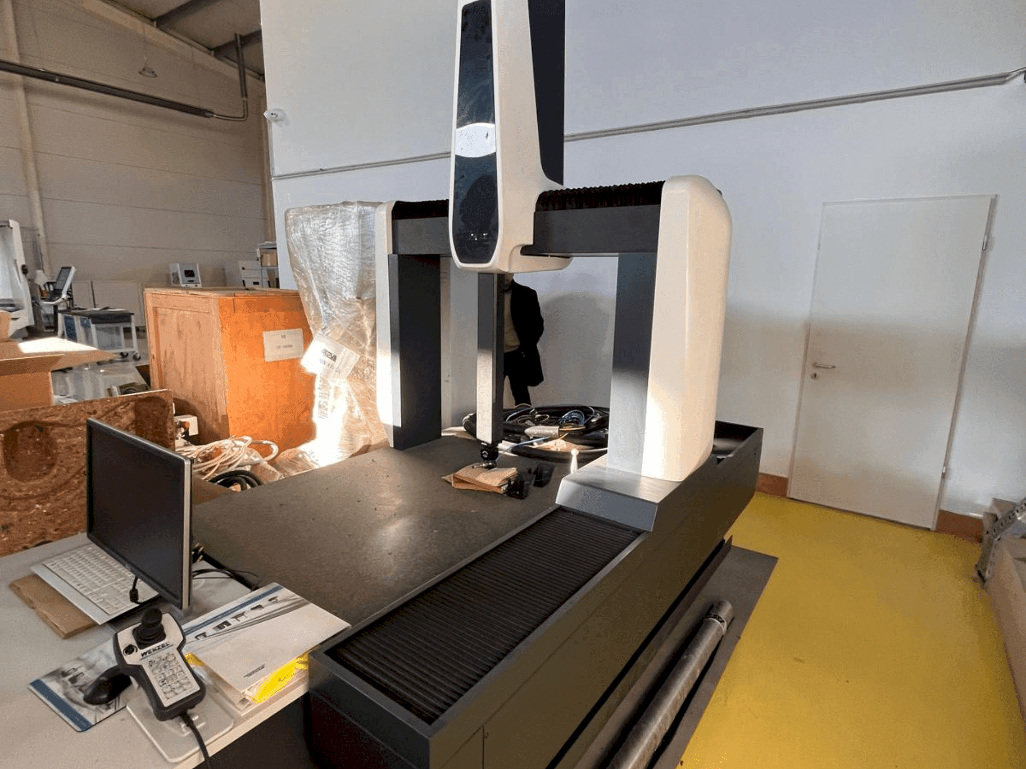 Вид станка Wenzel LH 87 спереди