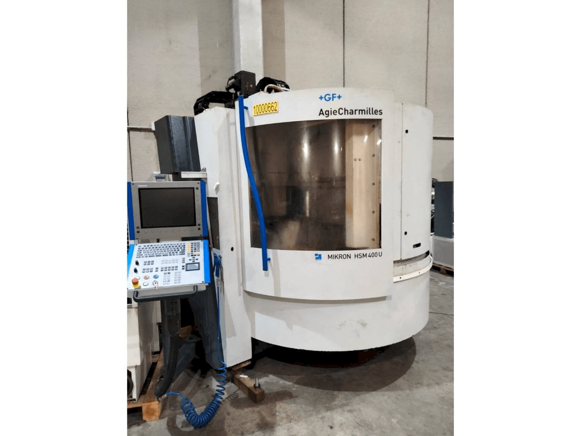 Вид станка MIKRON HSM 400 U спереди