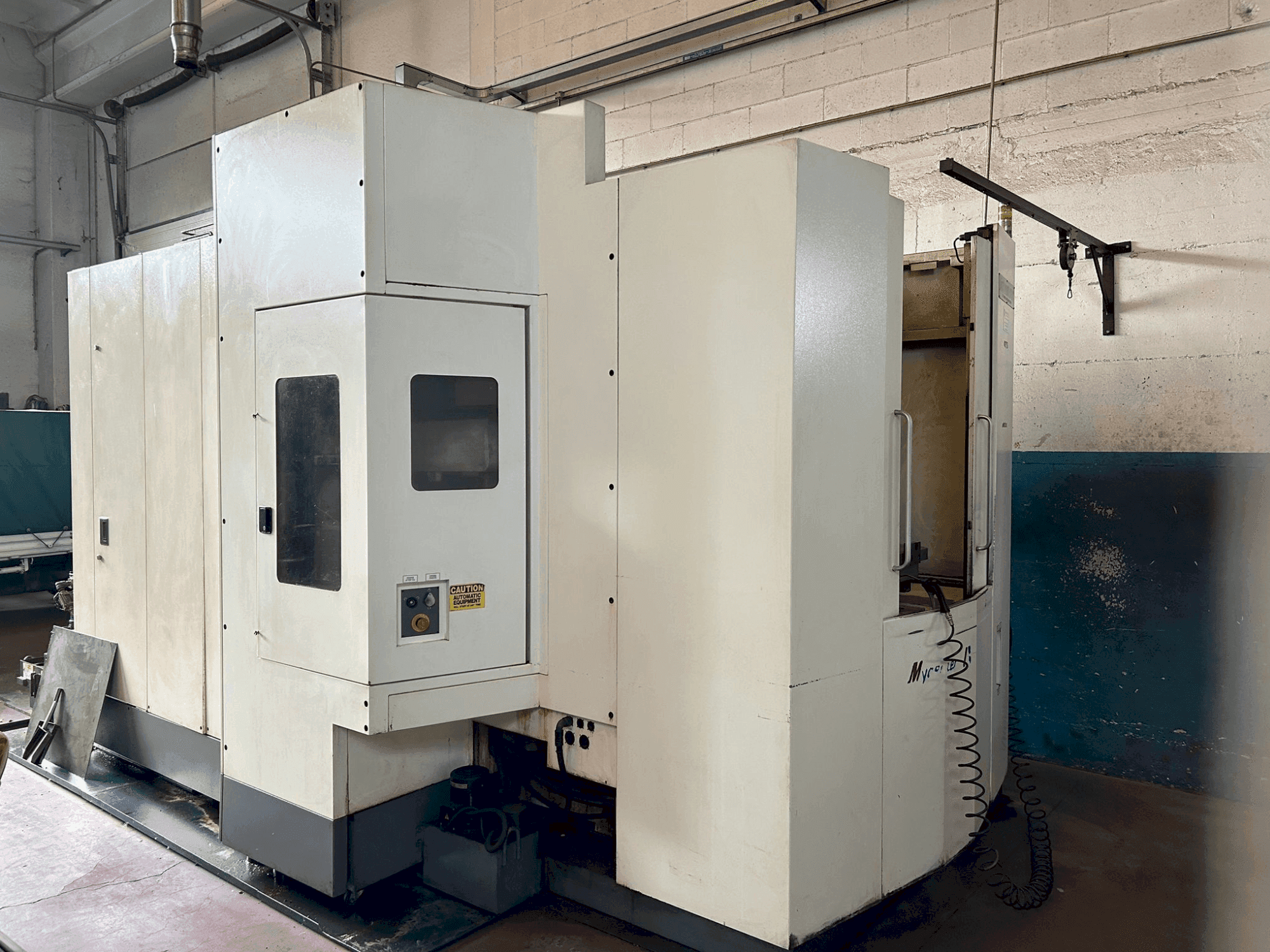 Вид станка Kitamura HX500 ia спереди