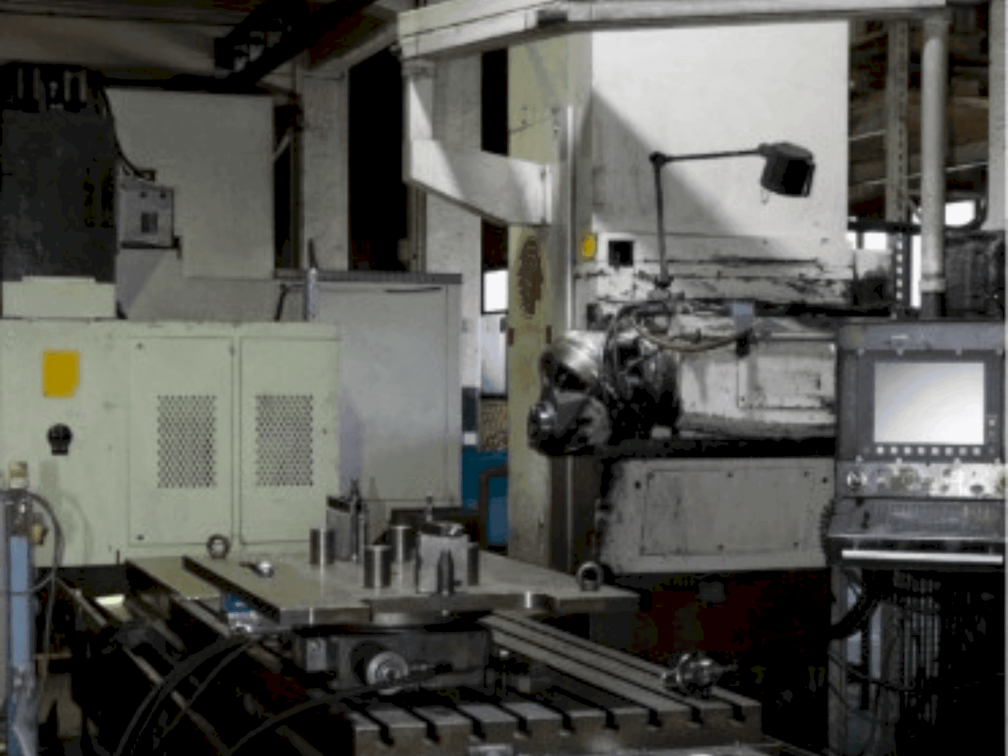 Вид станка Huron X 61 38 (1991) спереди