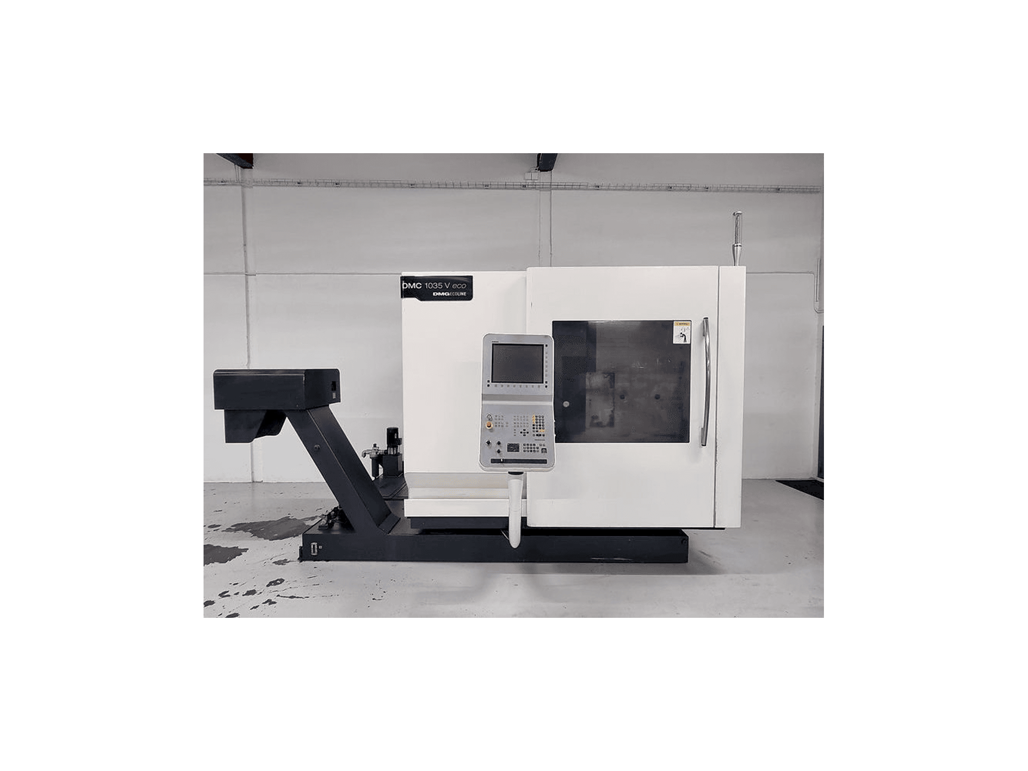 Вид станка DMG MORI DMC 1035 V eco спереди