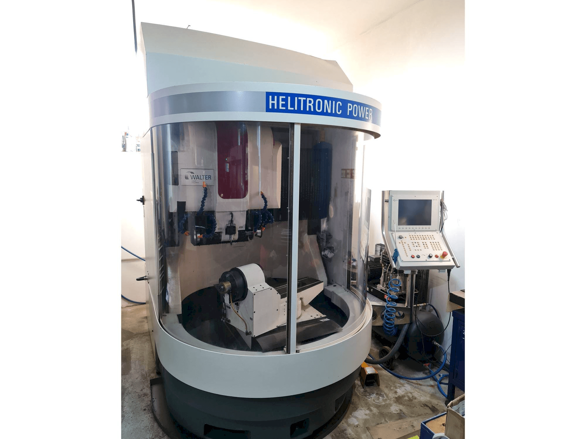 Вид станка Walter HELITRONIC POWER спереди