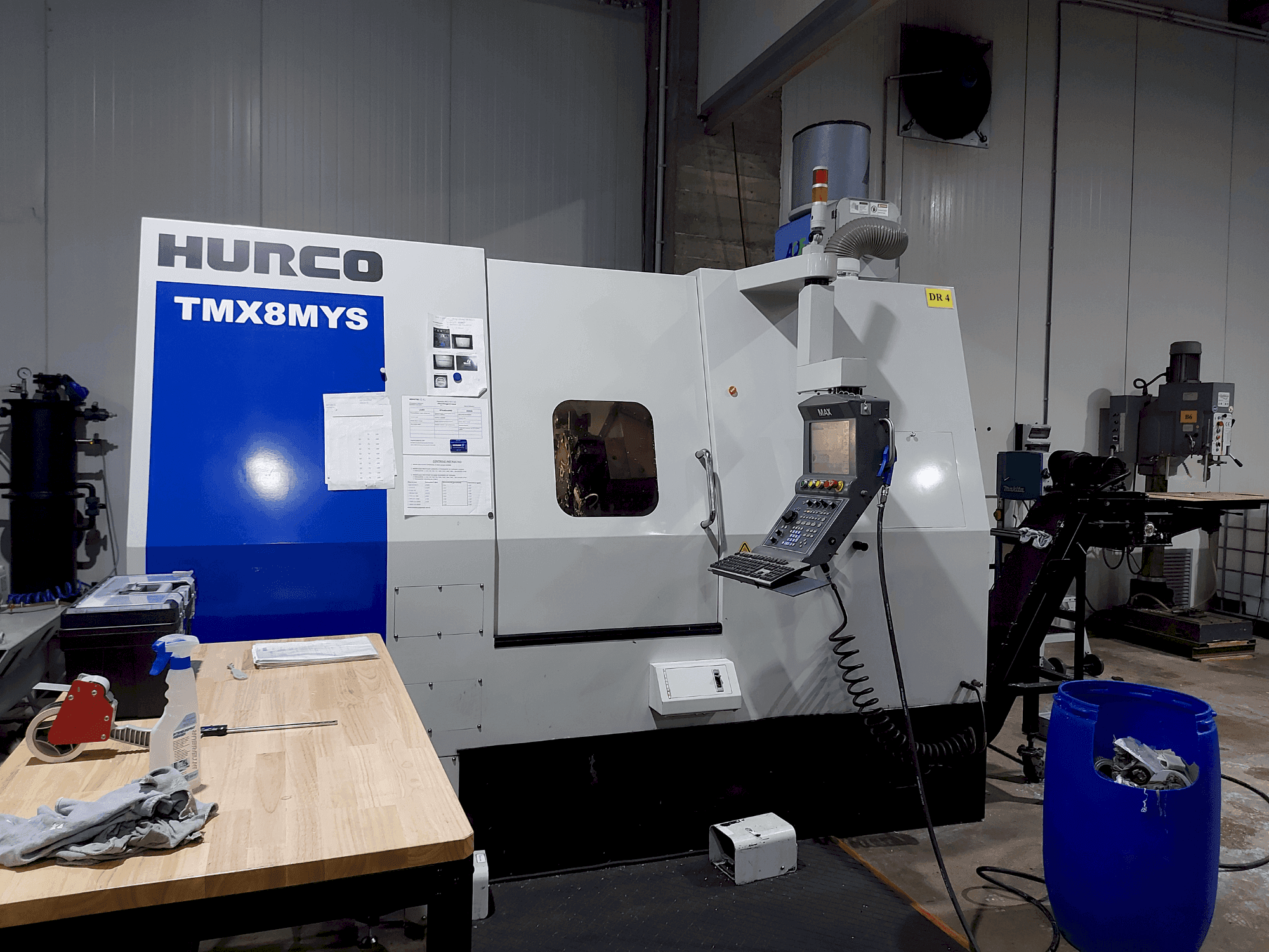 Вид станка Hurco TMX 8MYS спереди