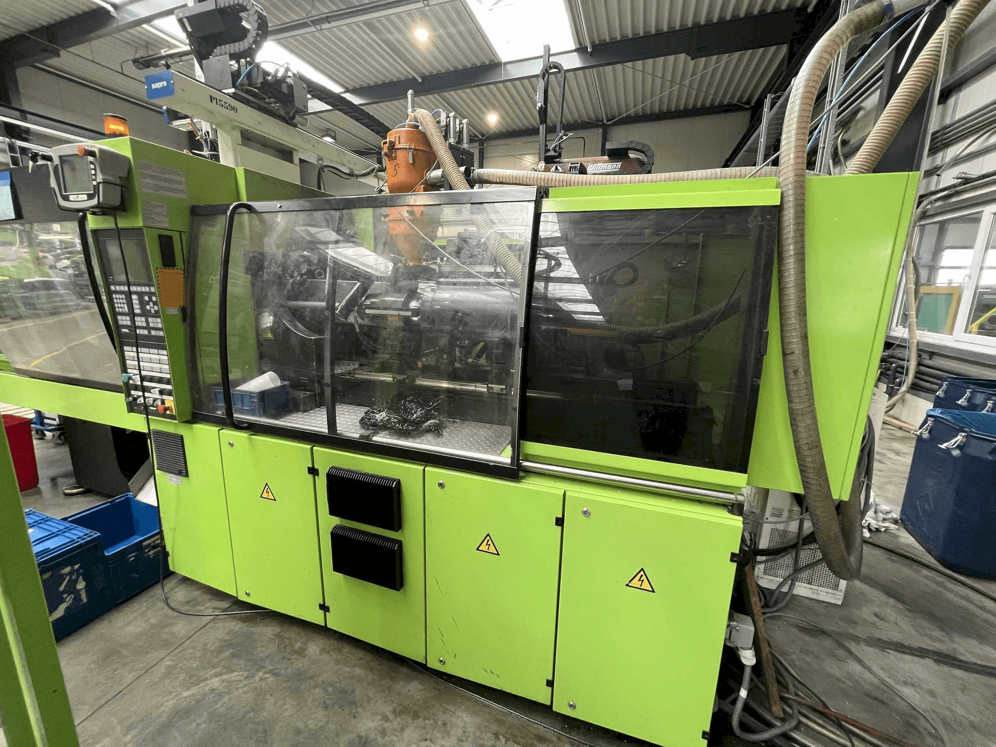Вид станка Engel VIC 650/150 TECH спереди