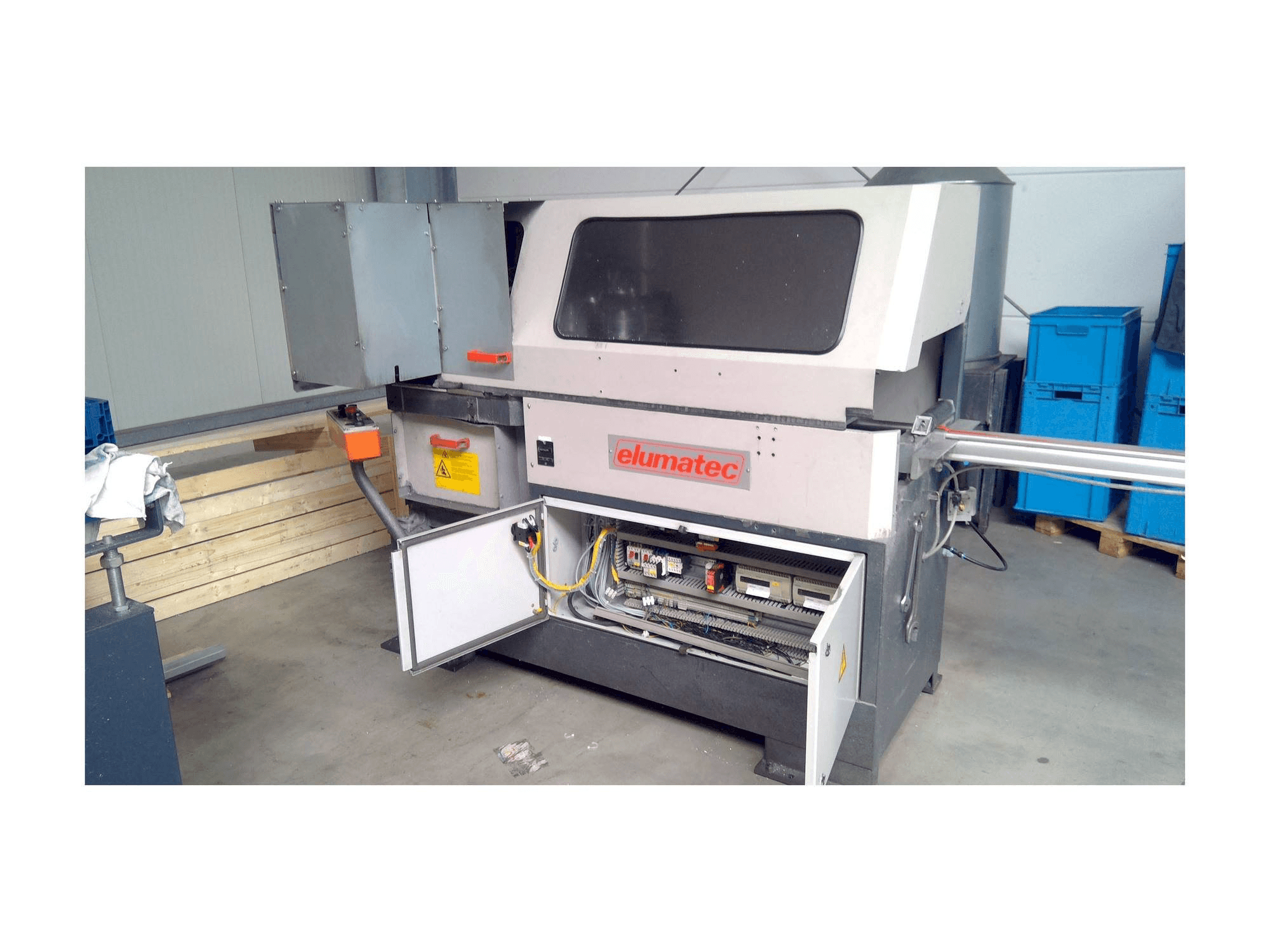 Вид станка Elumatec SA 142/38 спереди