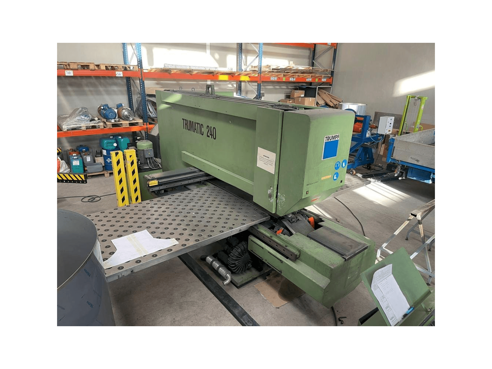 Вид станка Trumpf TRUMATIC 240 спереди