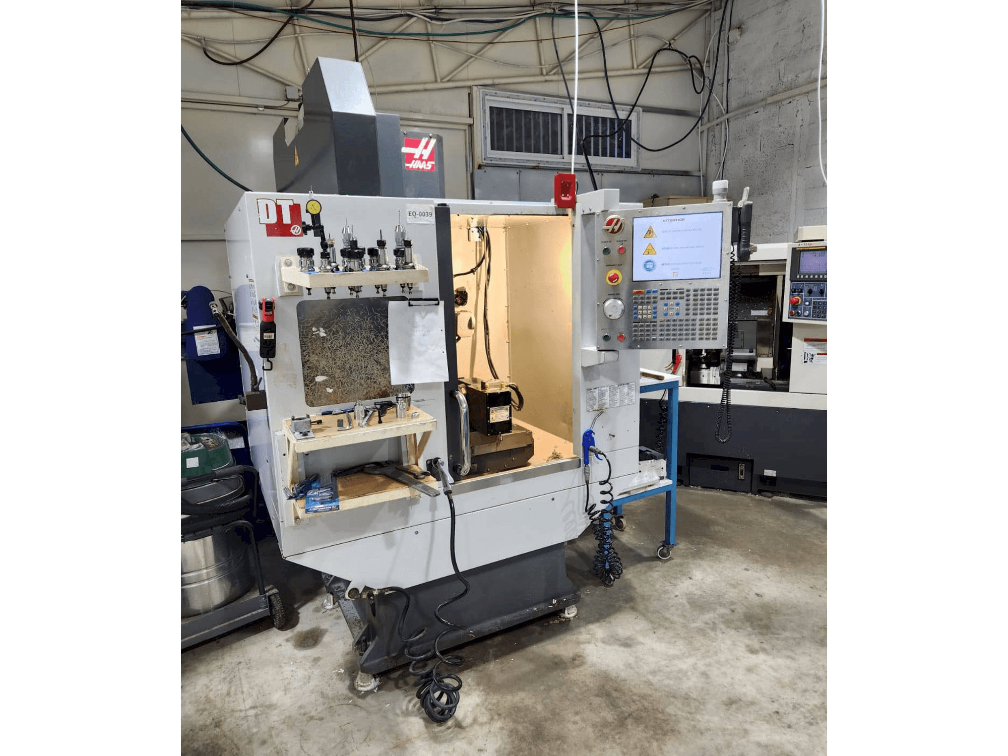 Вид станка HAAS DT-1 спереди