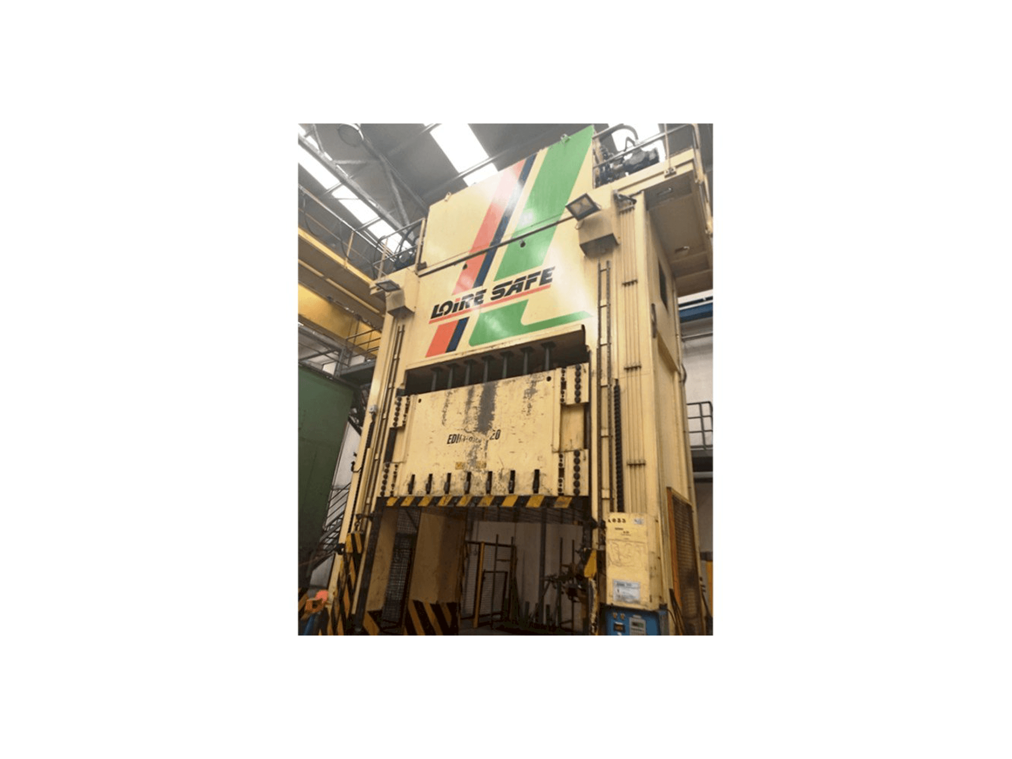 Вид станка LOIRE SAFE Edim 800 спереди