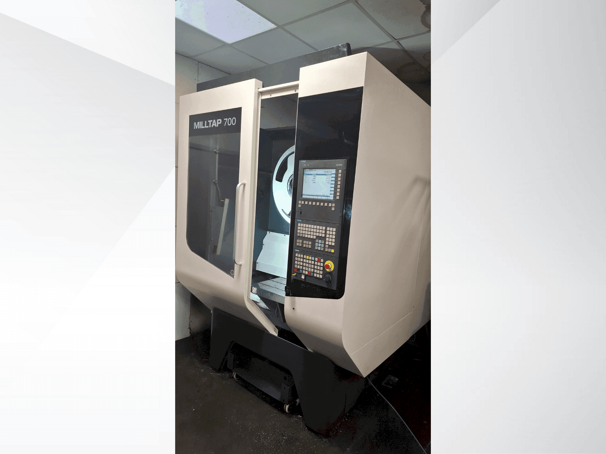 Вид станка DMG MORI MILLTAP 700 спереди