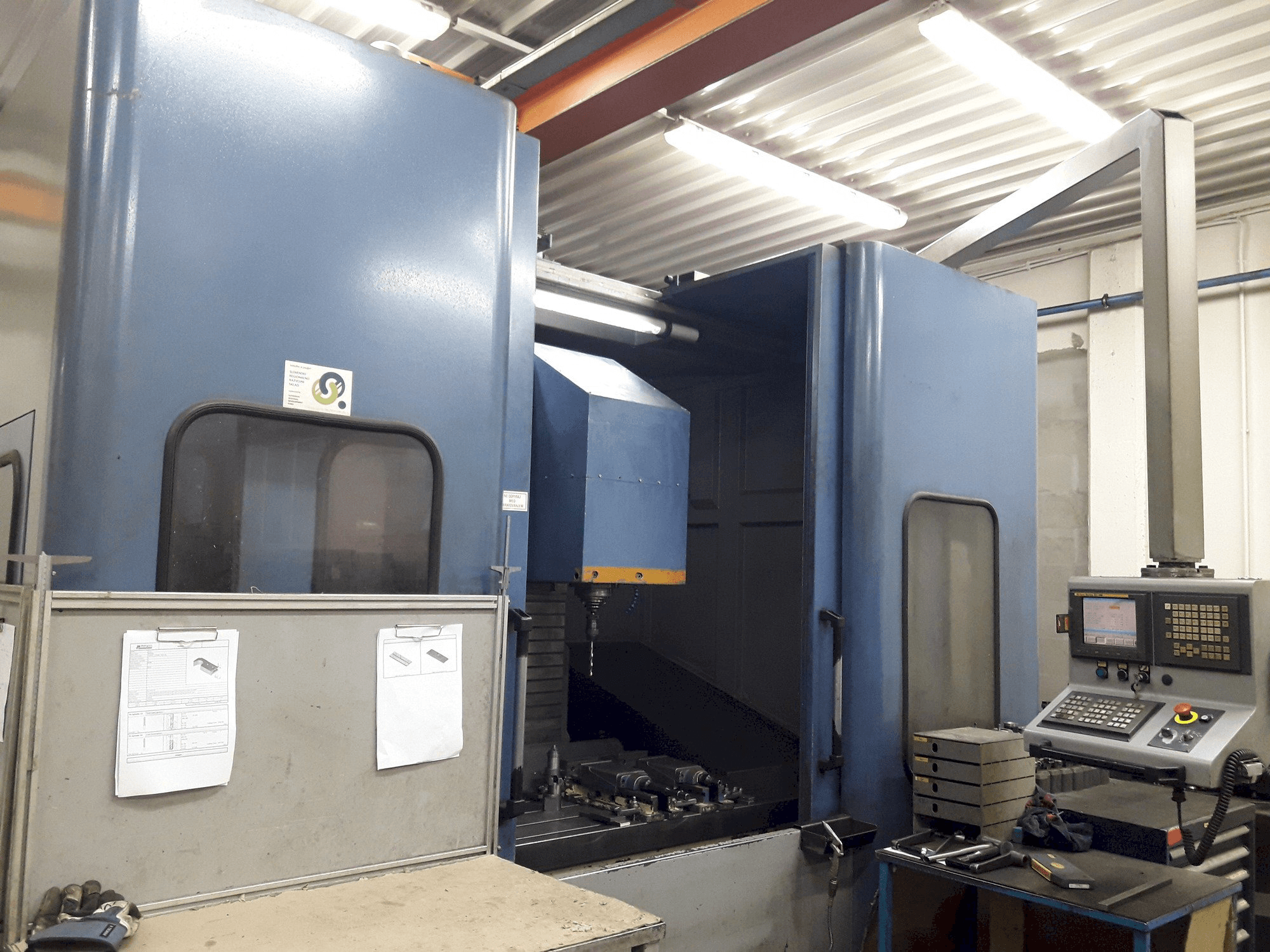 Вид станка Fms Isx12 спереди