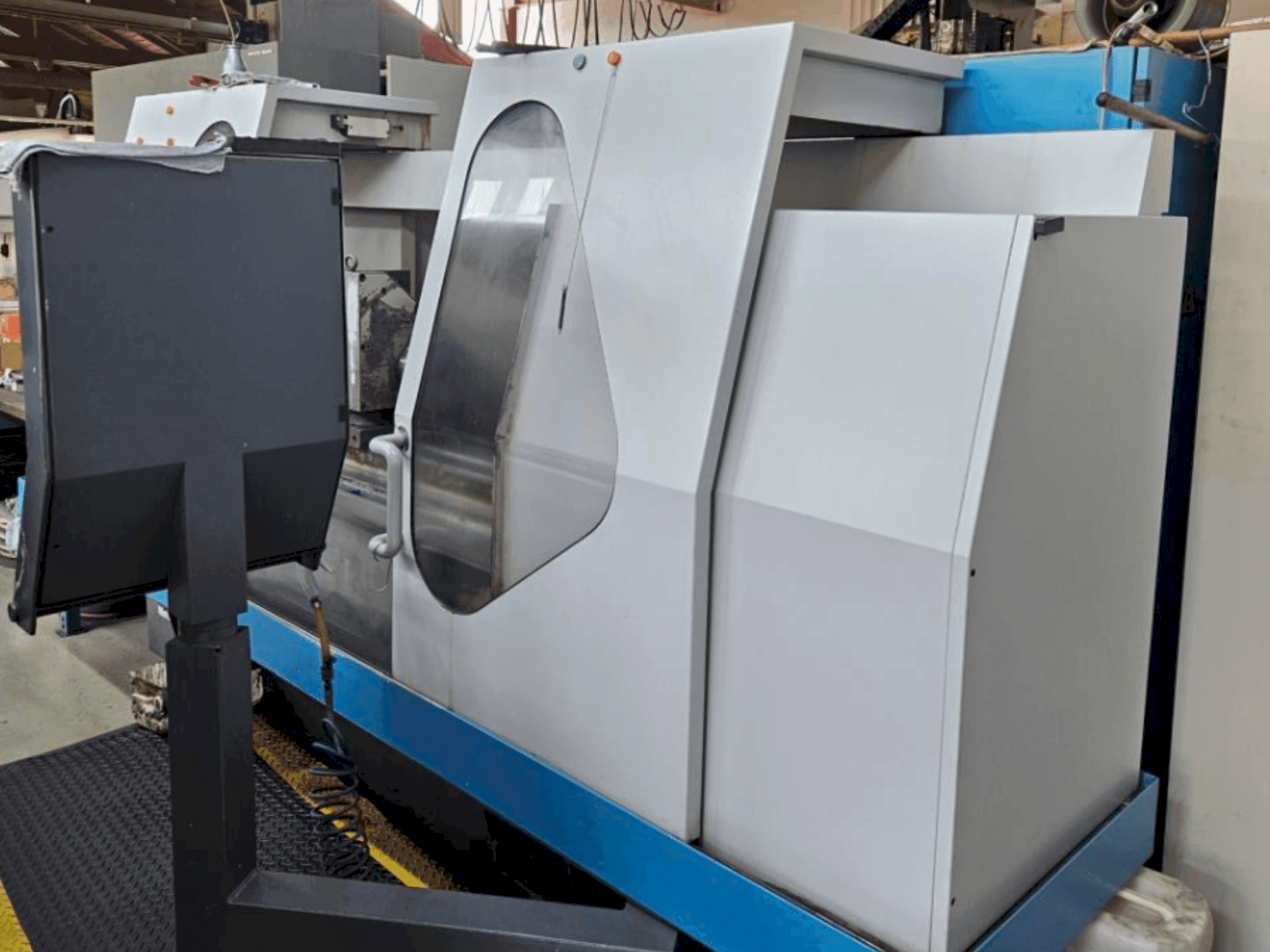 Вид станка KELLENBERGER Kel-Varia UR 175/1000 слева