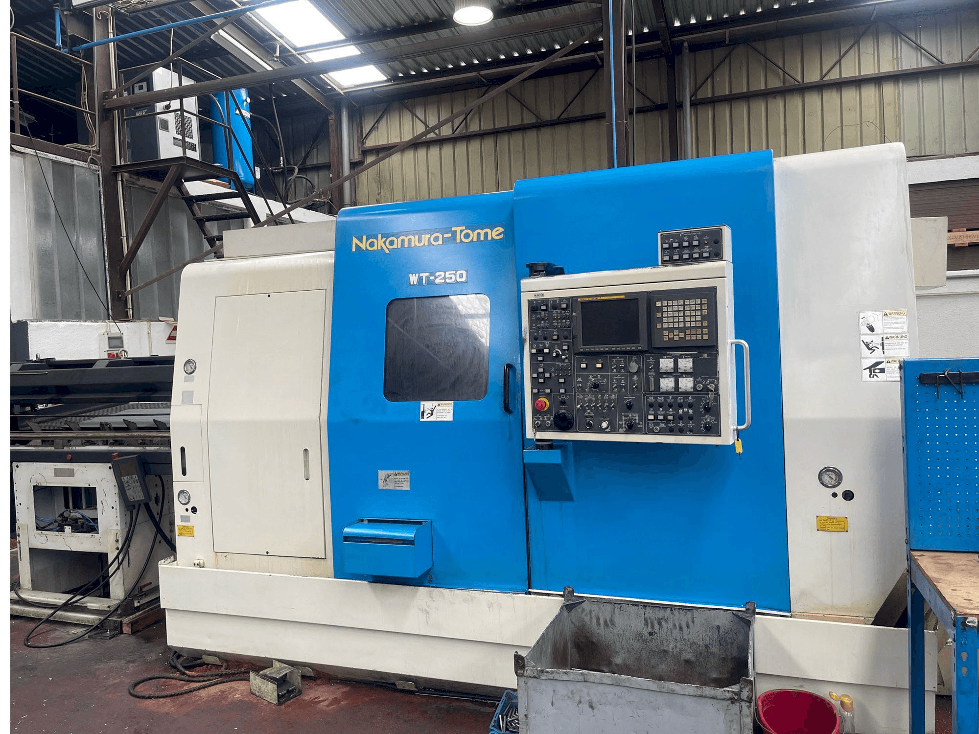 Вид станка NAKAMURA Tome WT-250 спереди