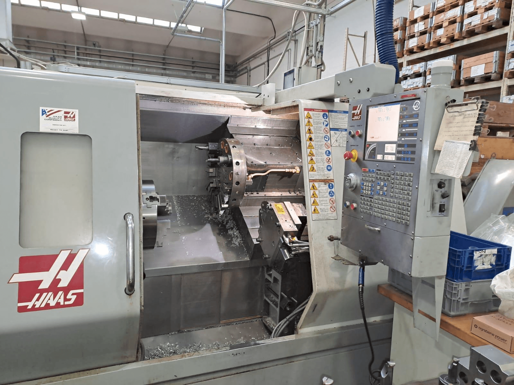 Вид станка HAAS SL30 спереди