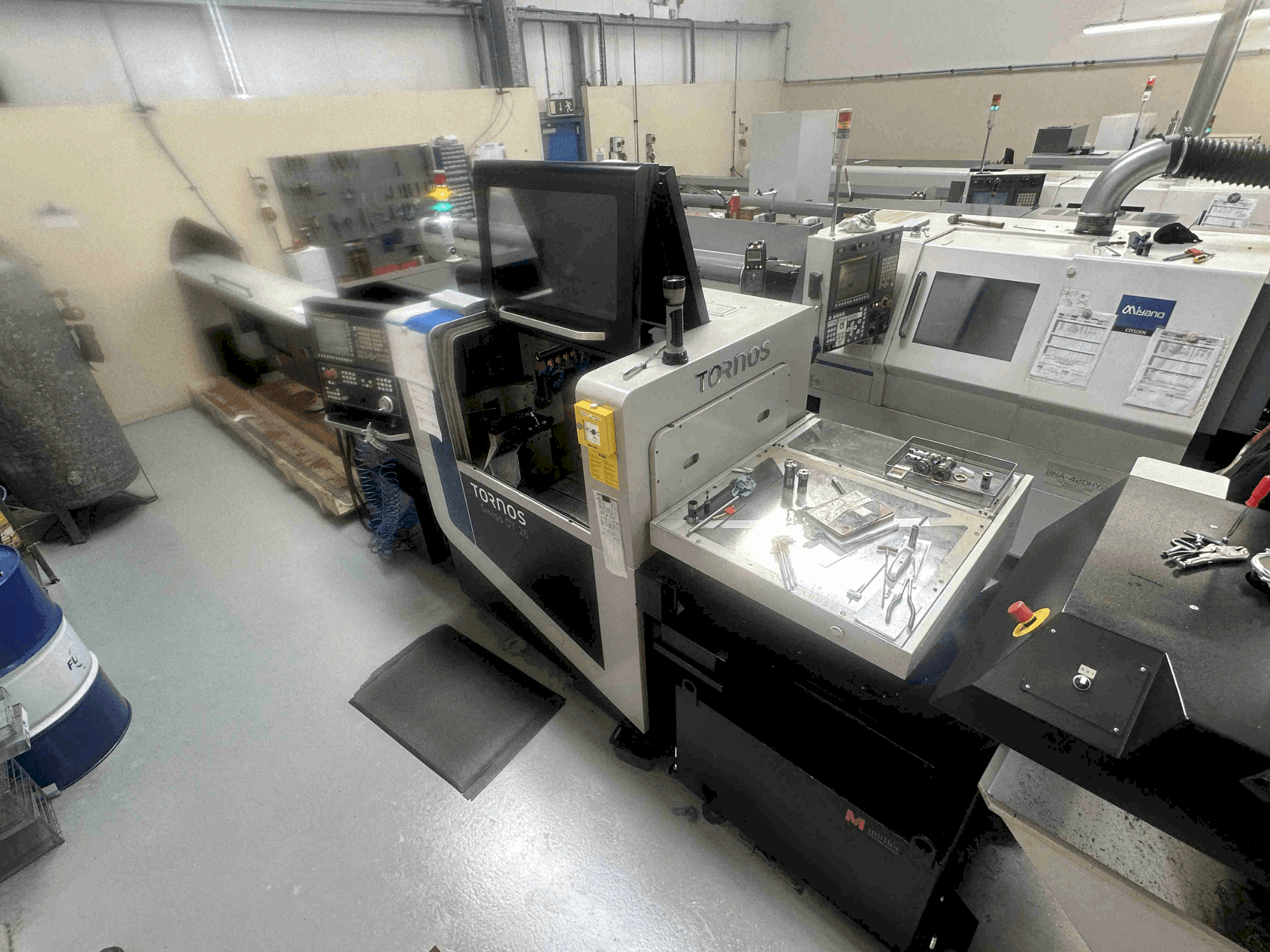 Вид станка STAR MICRONICS Swiss DT26 спереди