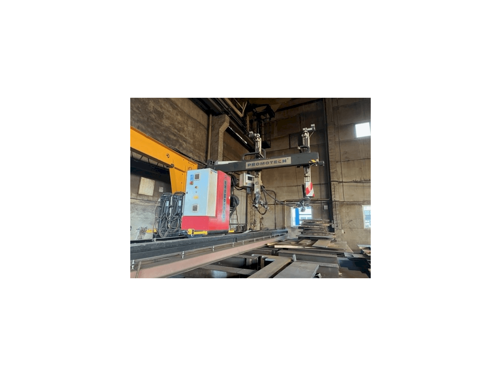 Вид станка Promotec WA 500/1000 GMAW спереди