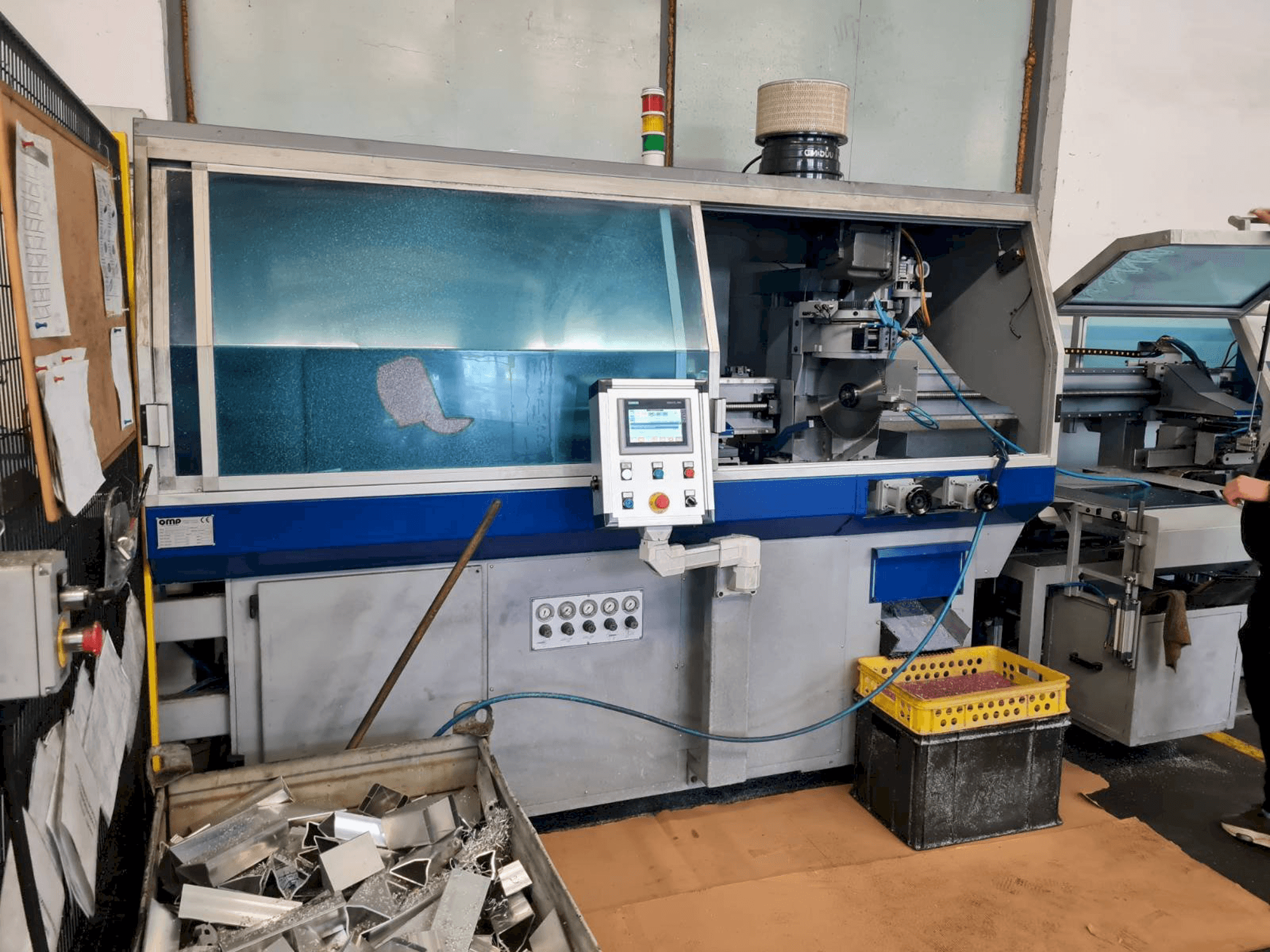 Вид станка OMP EURO 400 CMCNPRL спереди