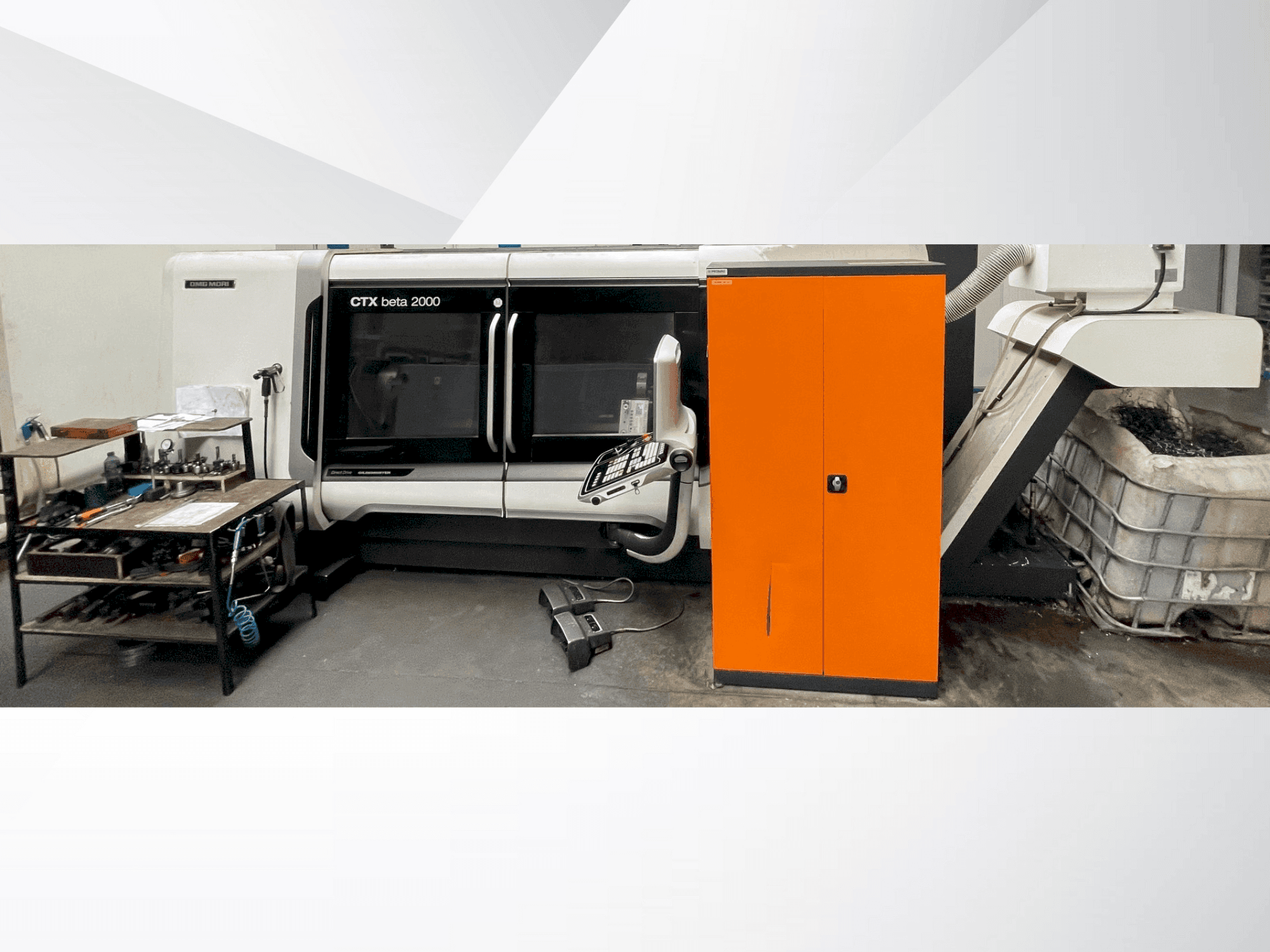 Вид станка DMG MORI CTX 2000 спереди