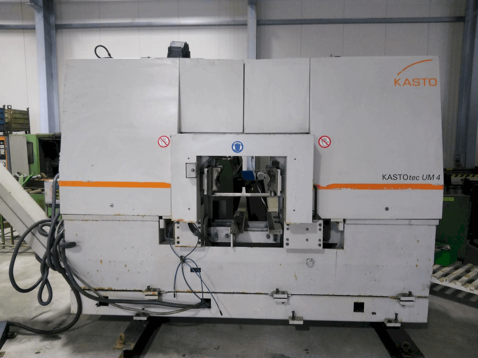 Вид станка KASTO TEC UM 4 спереди