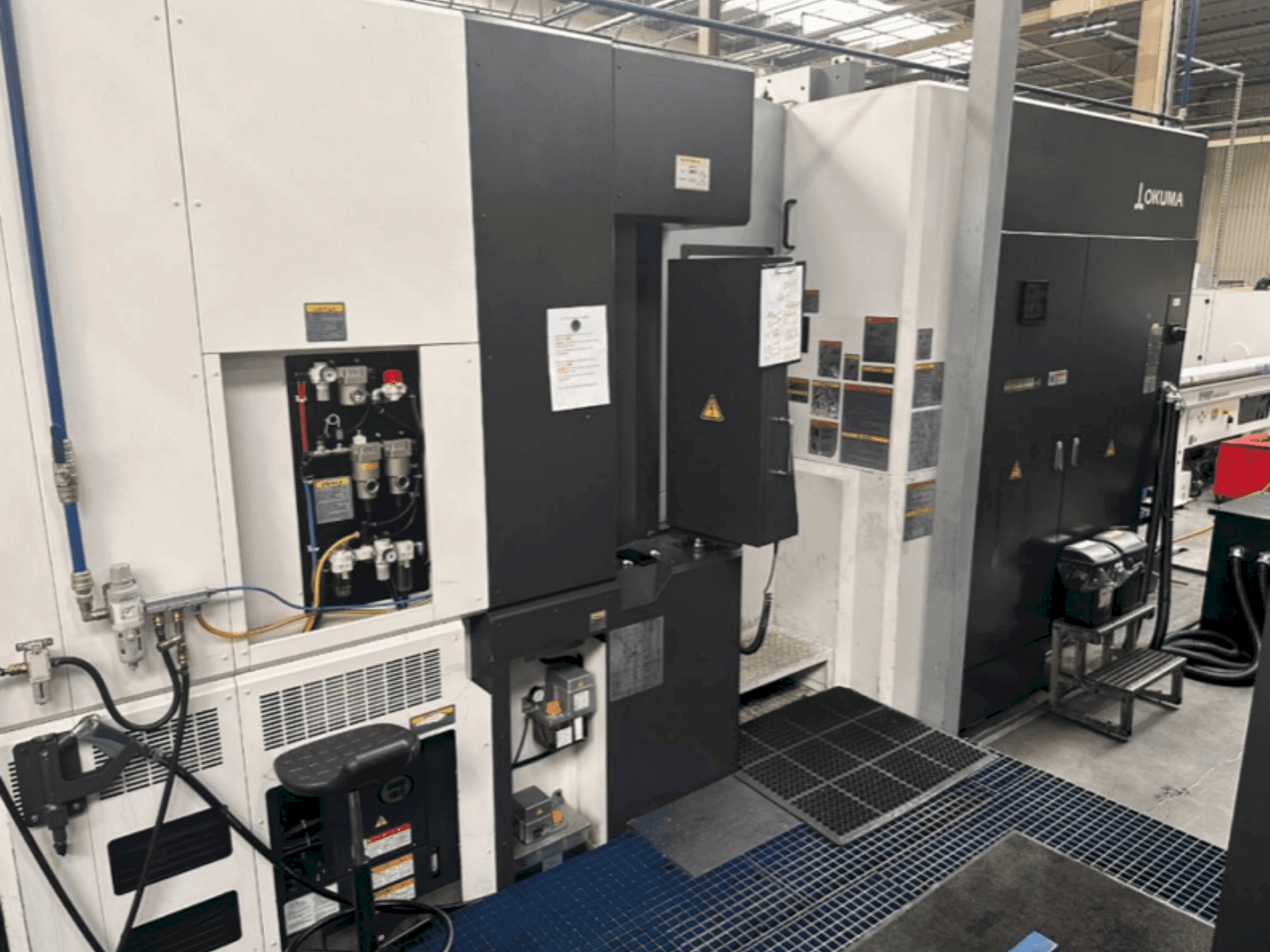 Вид станка Okuma MA 600H II (2019) спереди