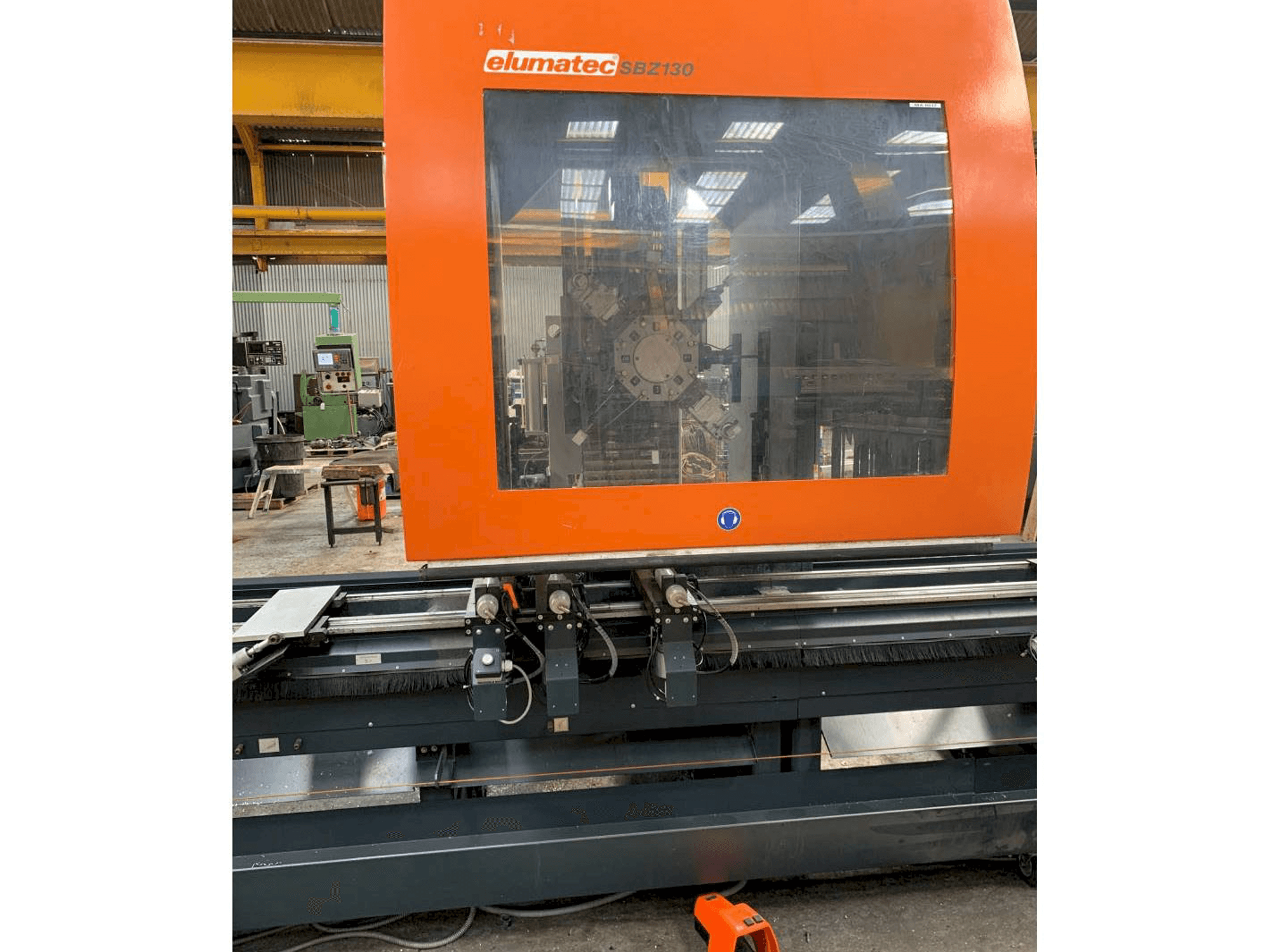 Вид станка Elumatec SBZ 130 спереди