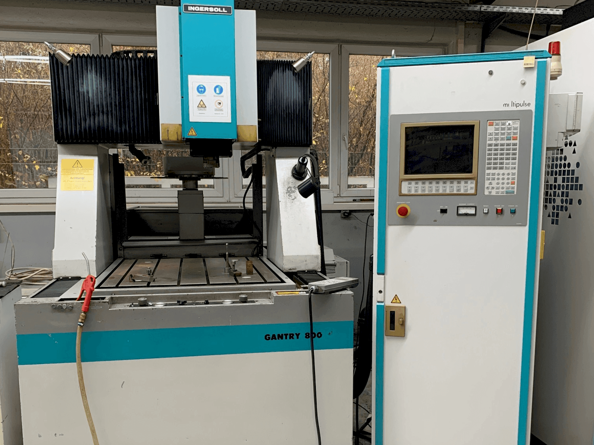 Вид станка OPS INGERSOLL Ingersoll Gantry 800 спереди