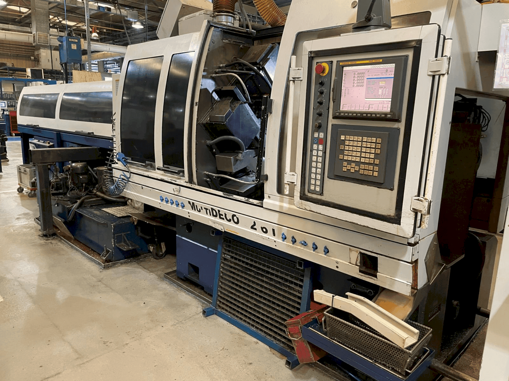 Вид станка TORNOS MultiDeco 32-6i спереди