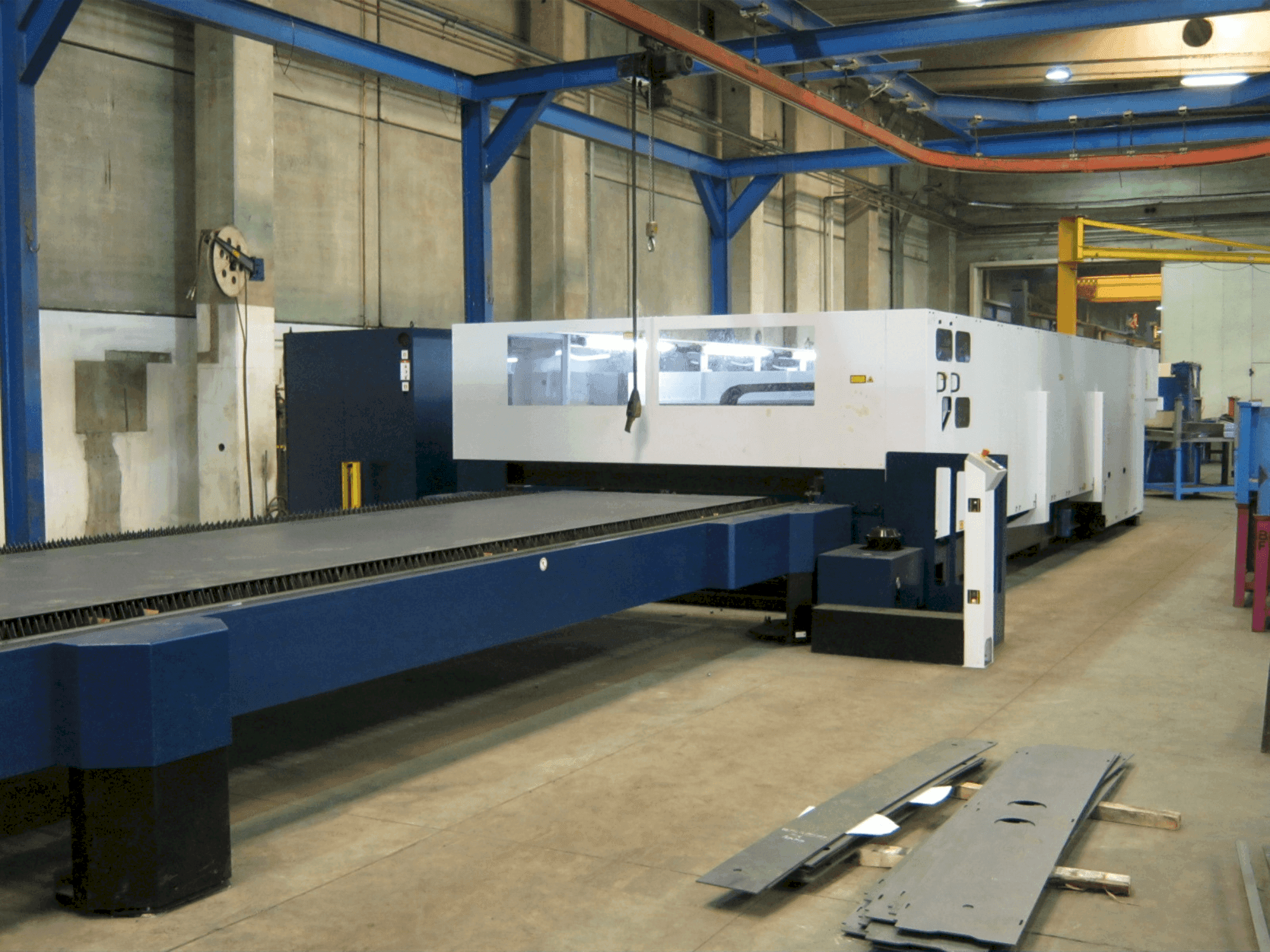 Вид станка TRUMPF TruLaser 3060 спереди