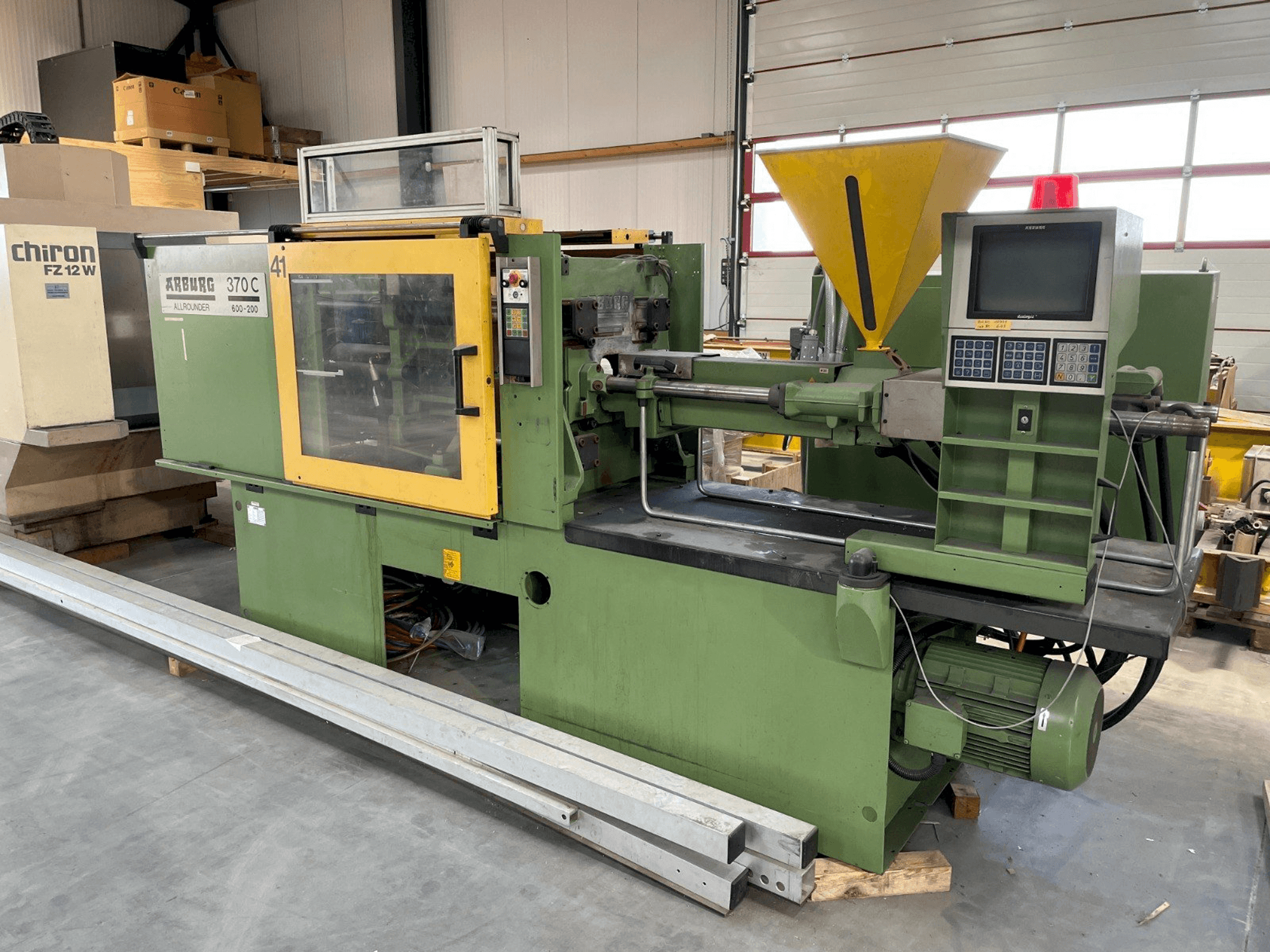 Вид станка Arburg ALLROUNDER Centex 370 C 600 - 200 спереди