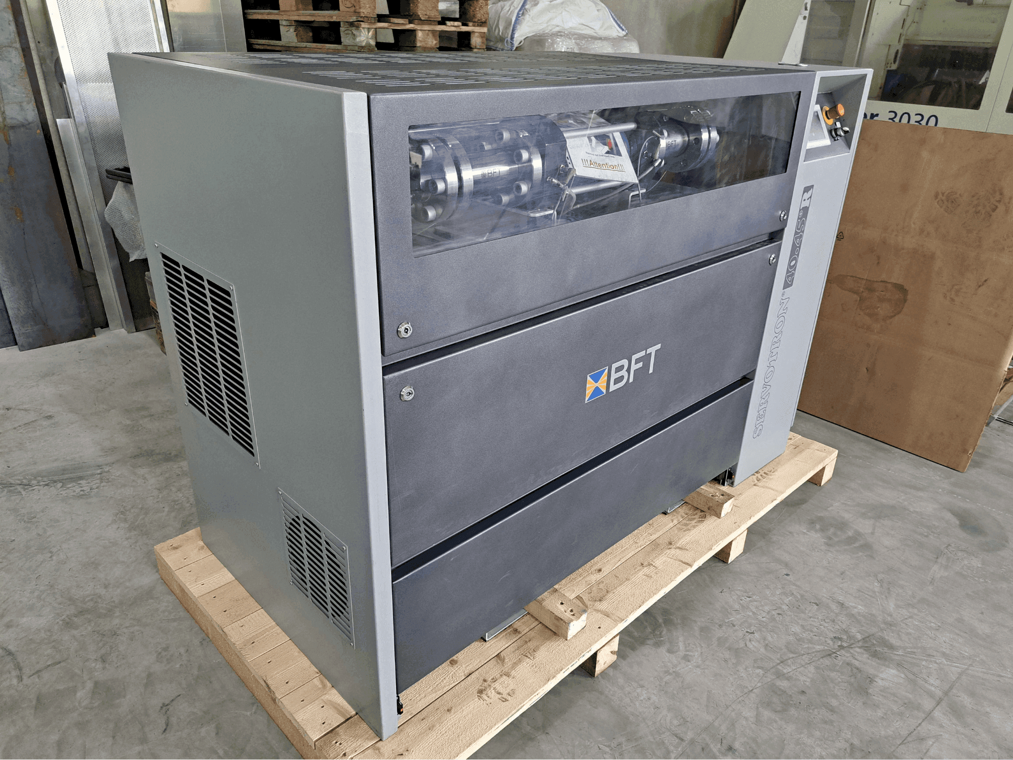 Вид станка BFT Servotron 40.45+ спереди