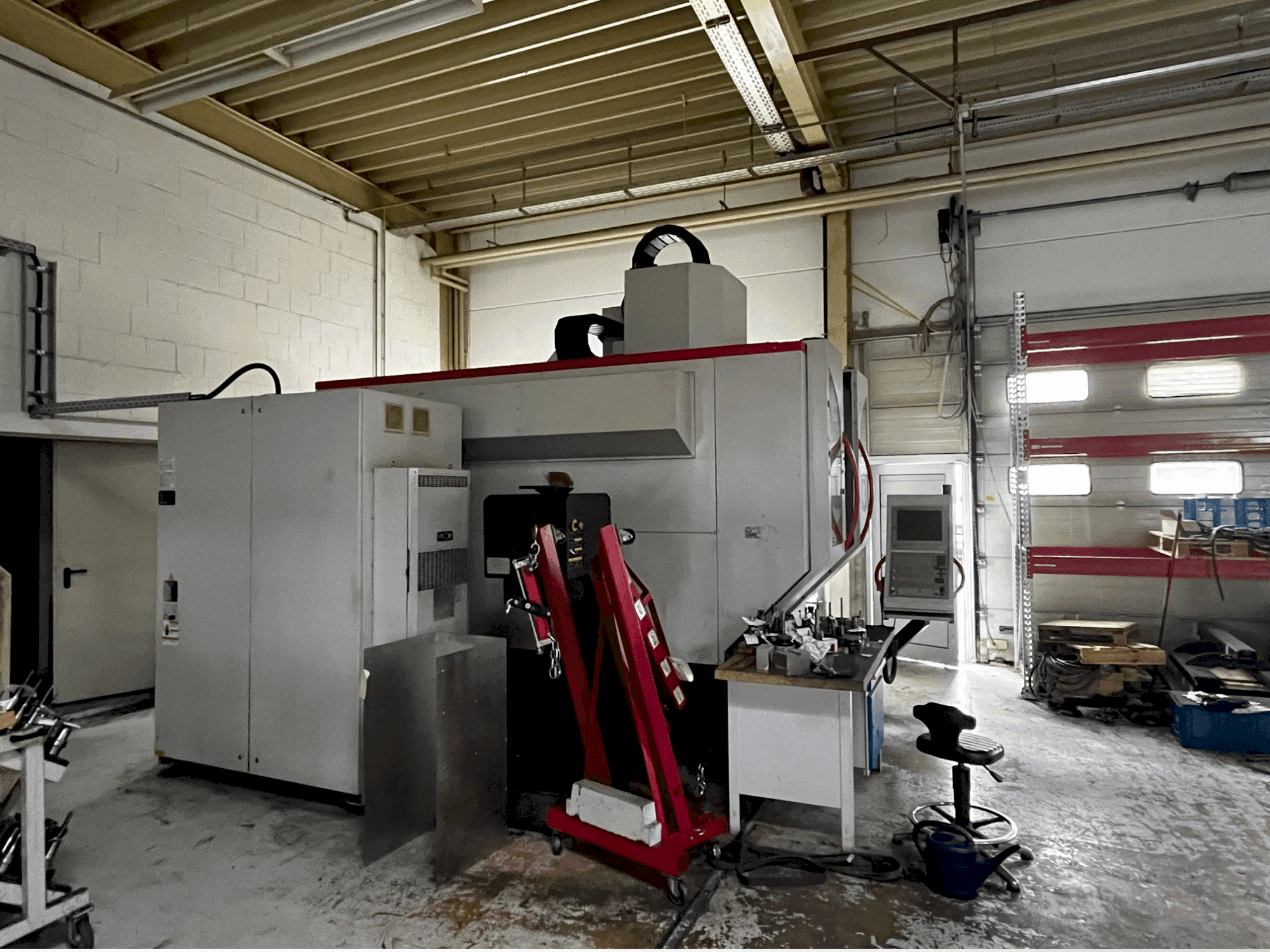 Вид станка POSmill H800 U спереди