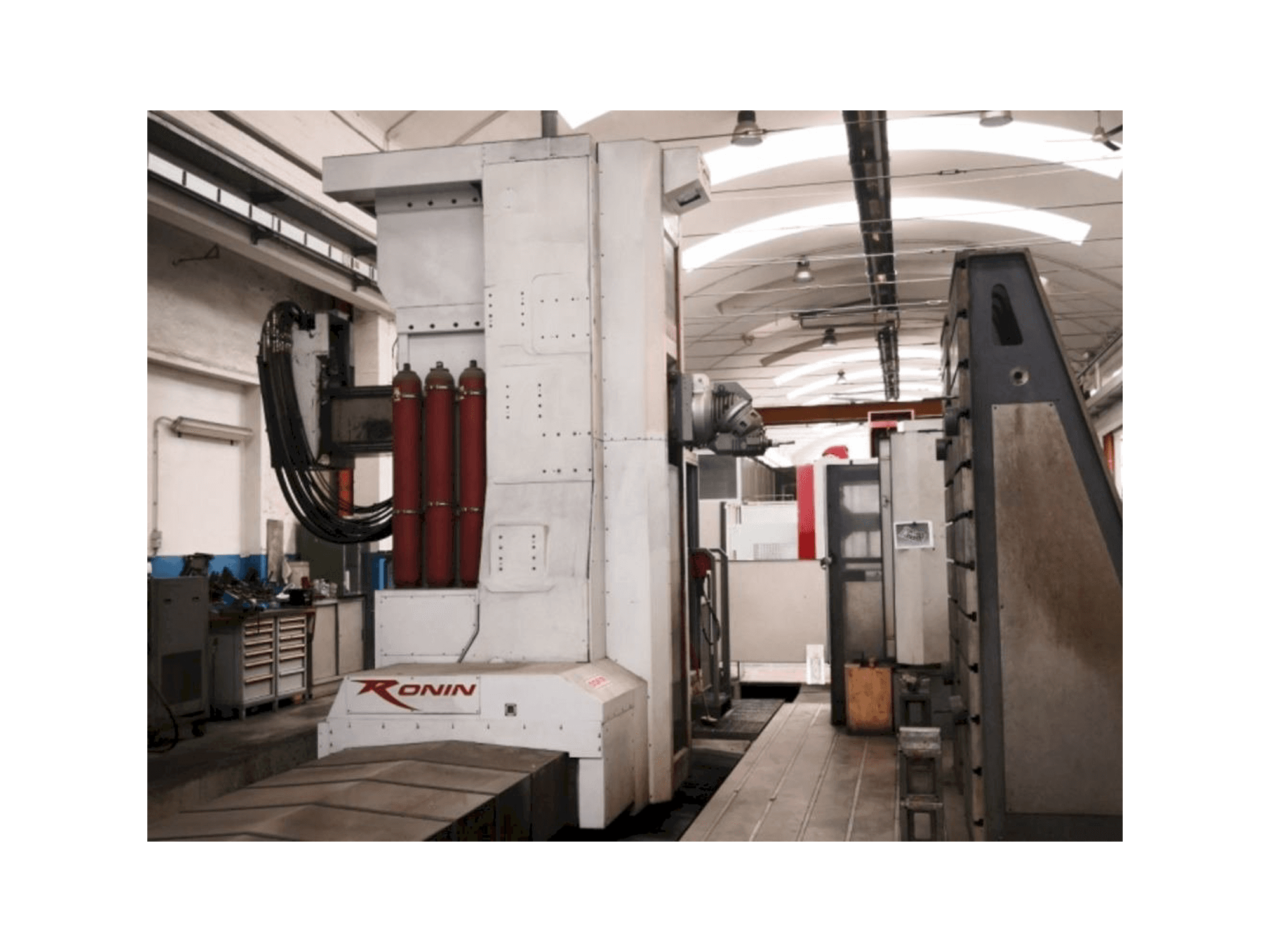 Front view of FPT Ronin machine